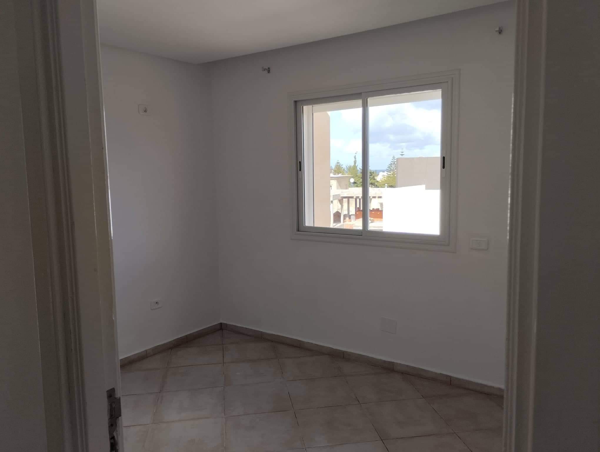 Bizerte Nord&nbsp;Cite El Korniche 1&nbsp;Location&nbsp;Appart. 1 pi�ce&nbsp;Studio s plus 1 non meubl� � la corniche