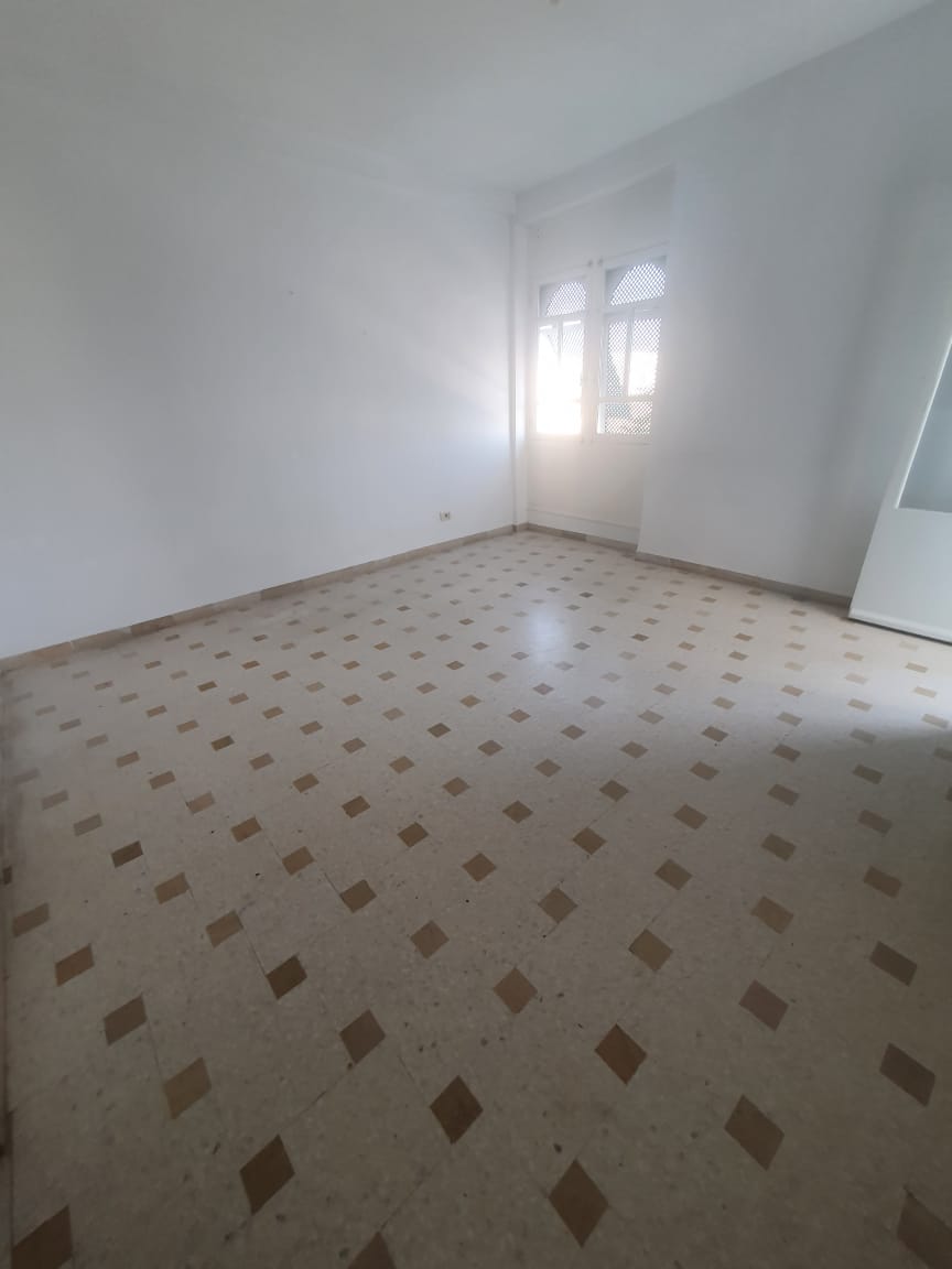 El Menzah&nbsp;El Manar 2&nbsp;Location&nbsp;Appart. 4 pi�ces&nbsp;Manar 2 spacieux appt s2 bien situ�