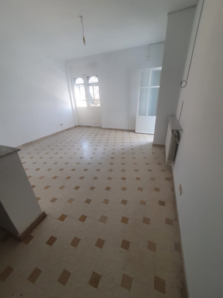 El Menzah&nbsp;El Manar 2&nbsp;Location&nbsp;Appart. 4 pi�ces&nbsp;Manar 2 spacieux appt s2 bien situ�