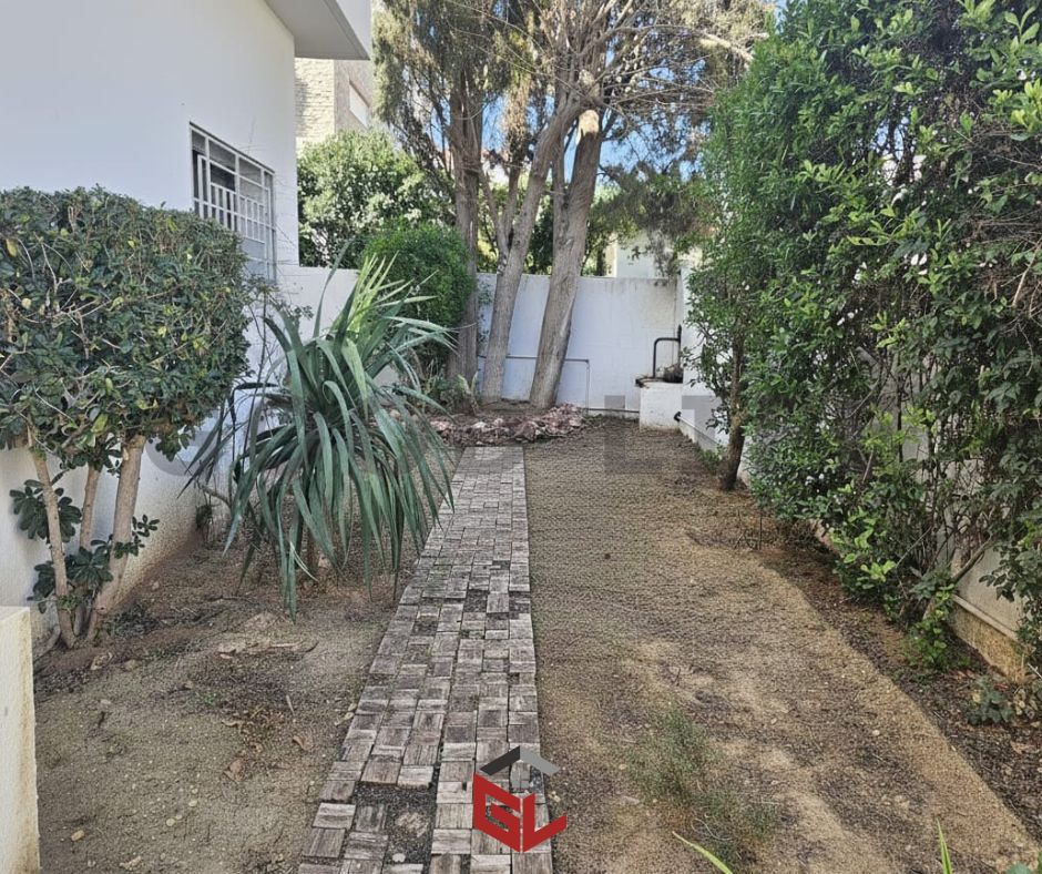 El Menzah&nbsp;El Manar 1&nbsp;Location&nbsp;Maisons&nbsp;Villa sur 3 niveaux au manar 1