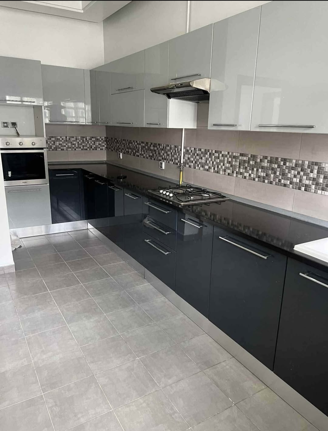 Ain Zaghouan&nbsp;Jardins de Carthage&nbsp;Location&nbsp;Appart. 3 pi�ces&nbsp;S2 haut standing a jardin carthage