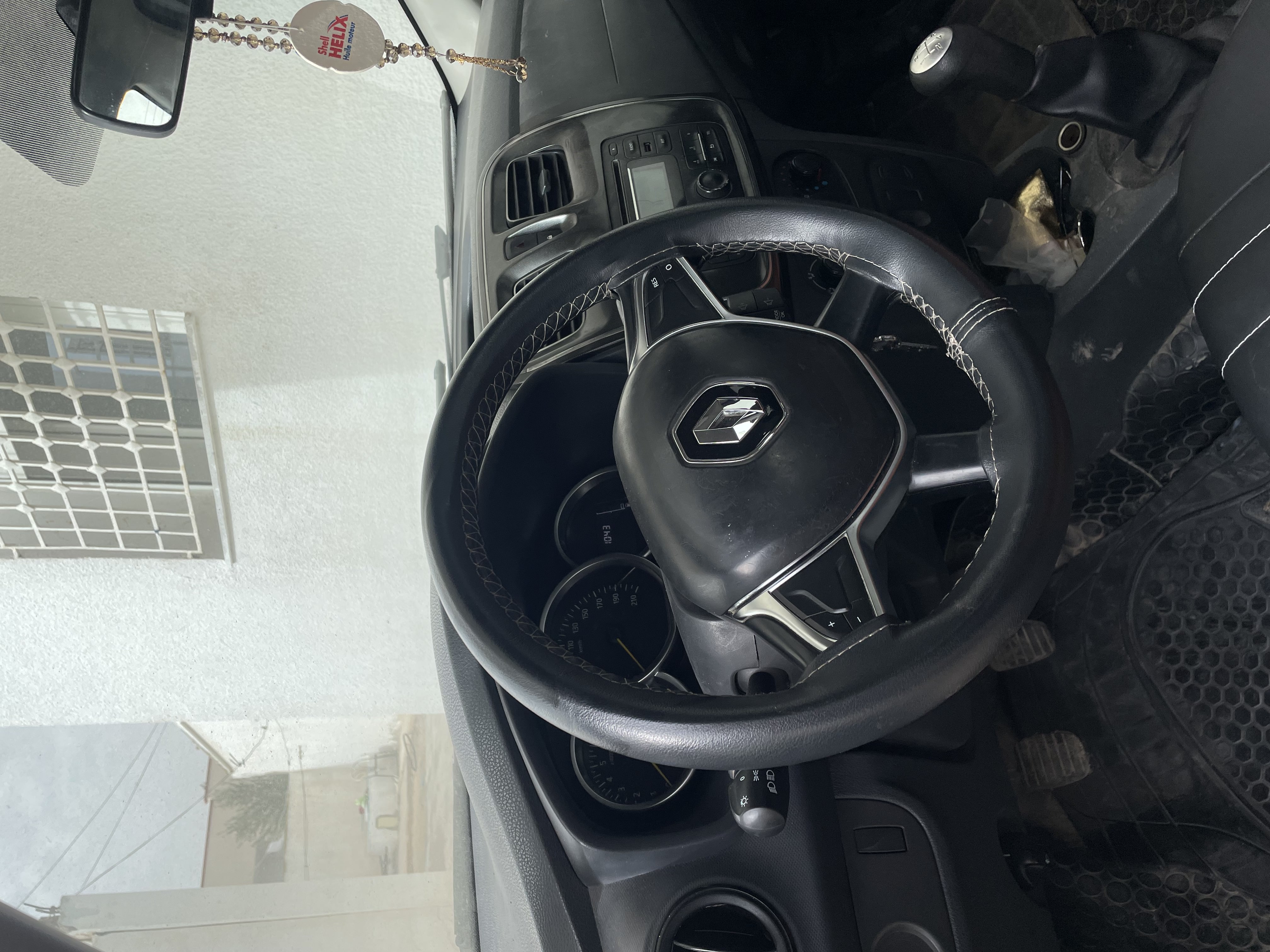 El Metouia&nbsp;Cite El Maya&nbsp;Renault&nbsp;Symbol&nbsp;Renault symbol phase 2