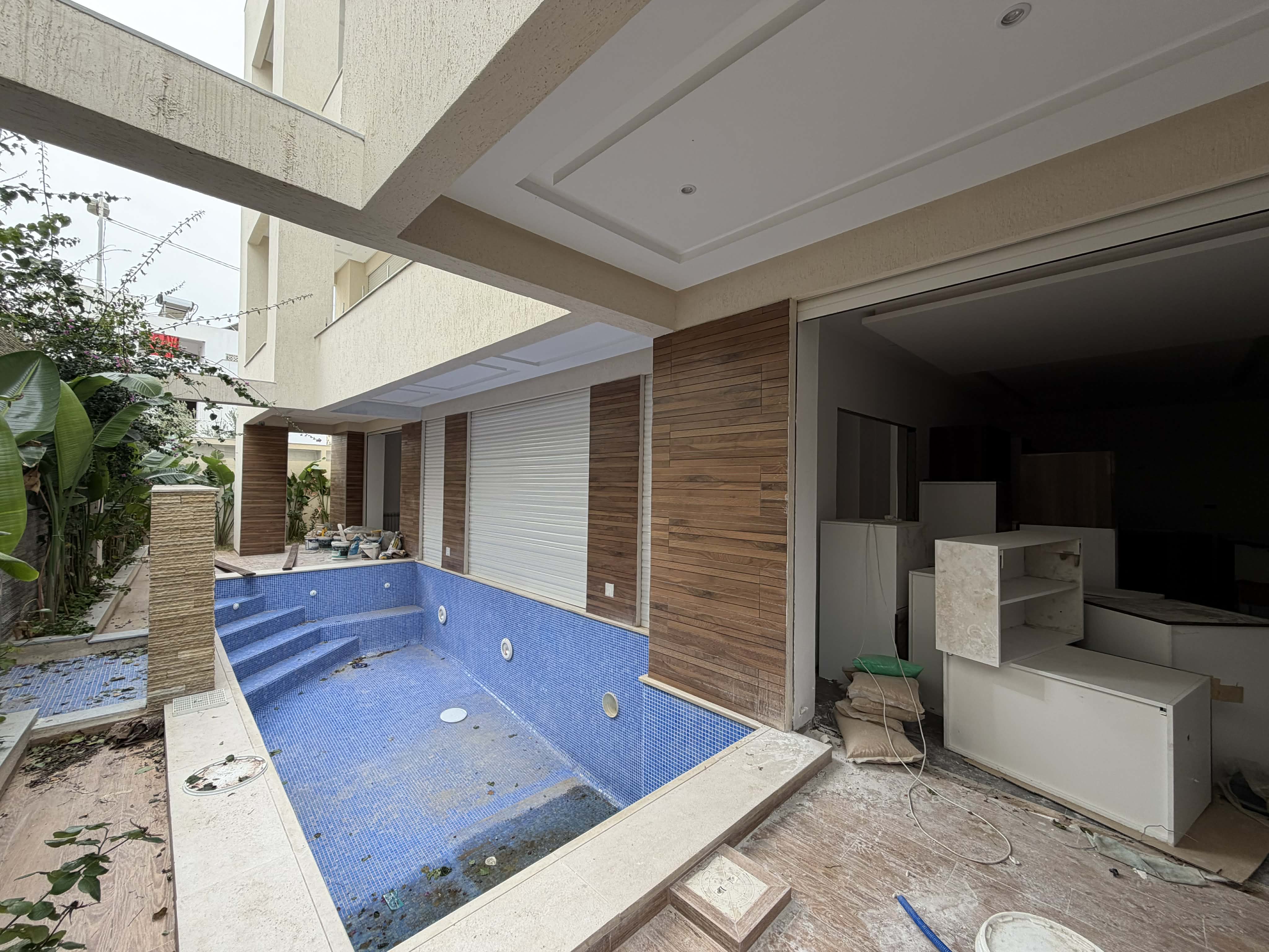 Ain Zaghouan&nbsp;Jardins de Carthage&nbsp;Location&nbsp;Maisons&nbsp;Immeuble de standing 720m aux jardin de carthage