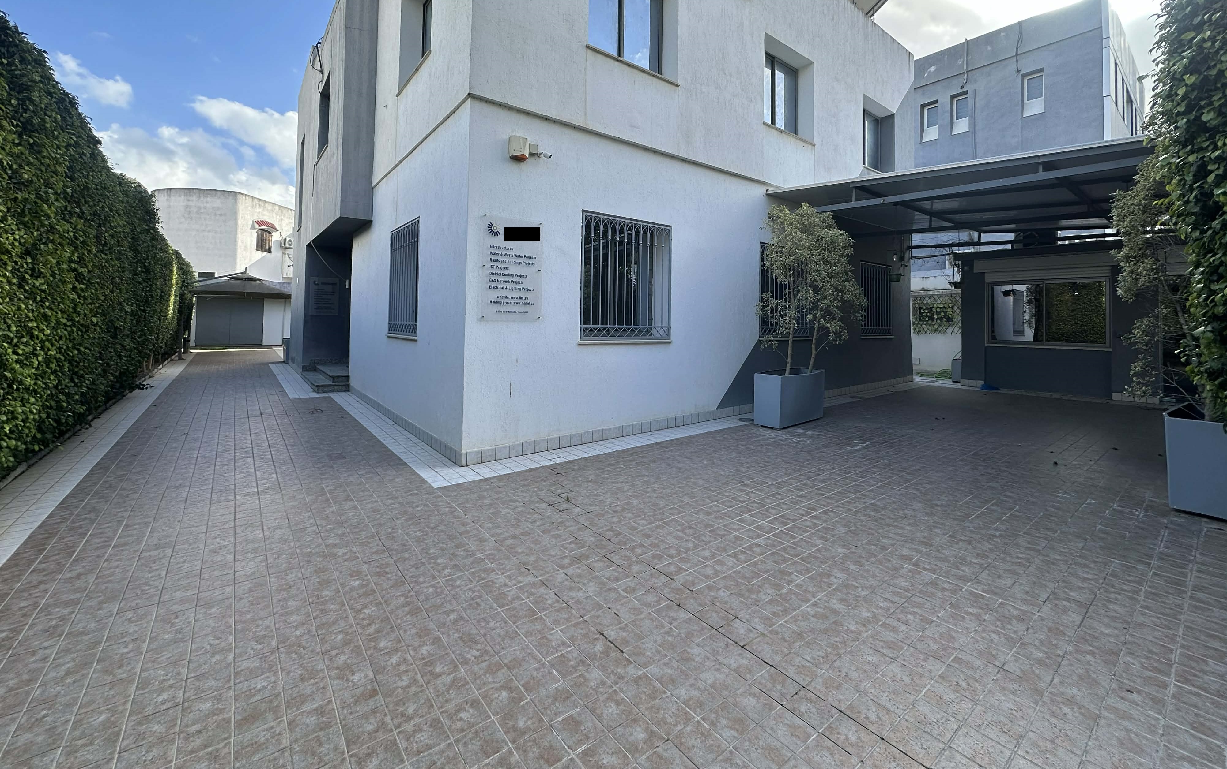 El Menzah&nbsp;El Menzah 1&nbsp;Location&nbsp;Maisons&nbsp;Immeuble bureautique meubl� � menzah 1