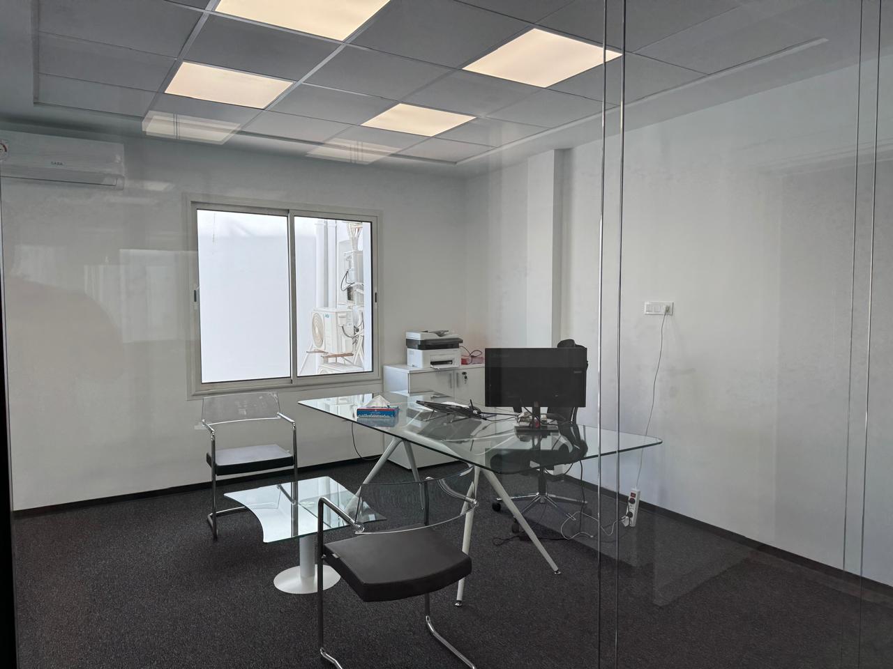 La Marsa&nbsp;Berge Du Lac&nbsp;Bureaux & Commerces&nbsp;Bureau&nbsp;Bureau neuf 300 m2 au lac 1