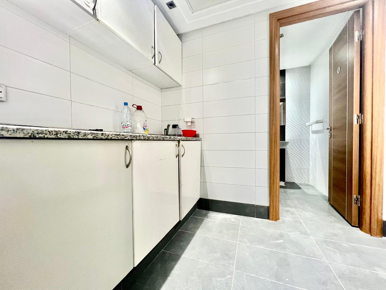 Cite El Khadra&nbsp;Zone urbaine nord&nbsp;Bureaux & Commerces&nbsp;Bureau&nbsp;Bureau h2 au centre urbain