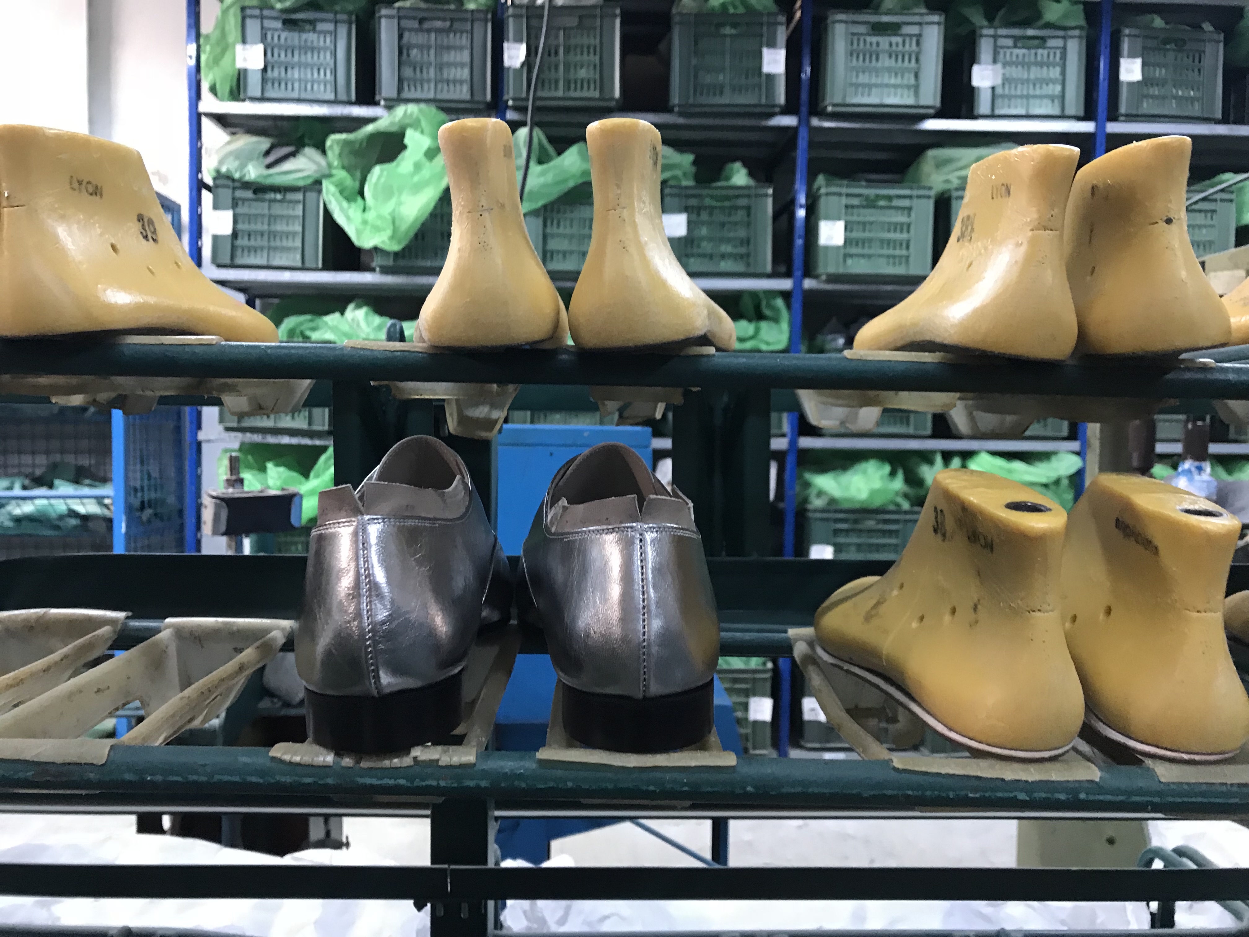 La Soukra&nbsp;Chotrana 1&nbsp;Bureaux & Commerces&nbsp;Atelier,Garage&nbsp;Usine atelier de chaussures