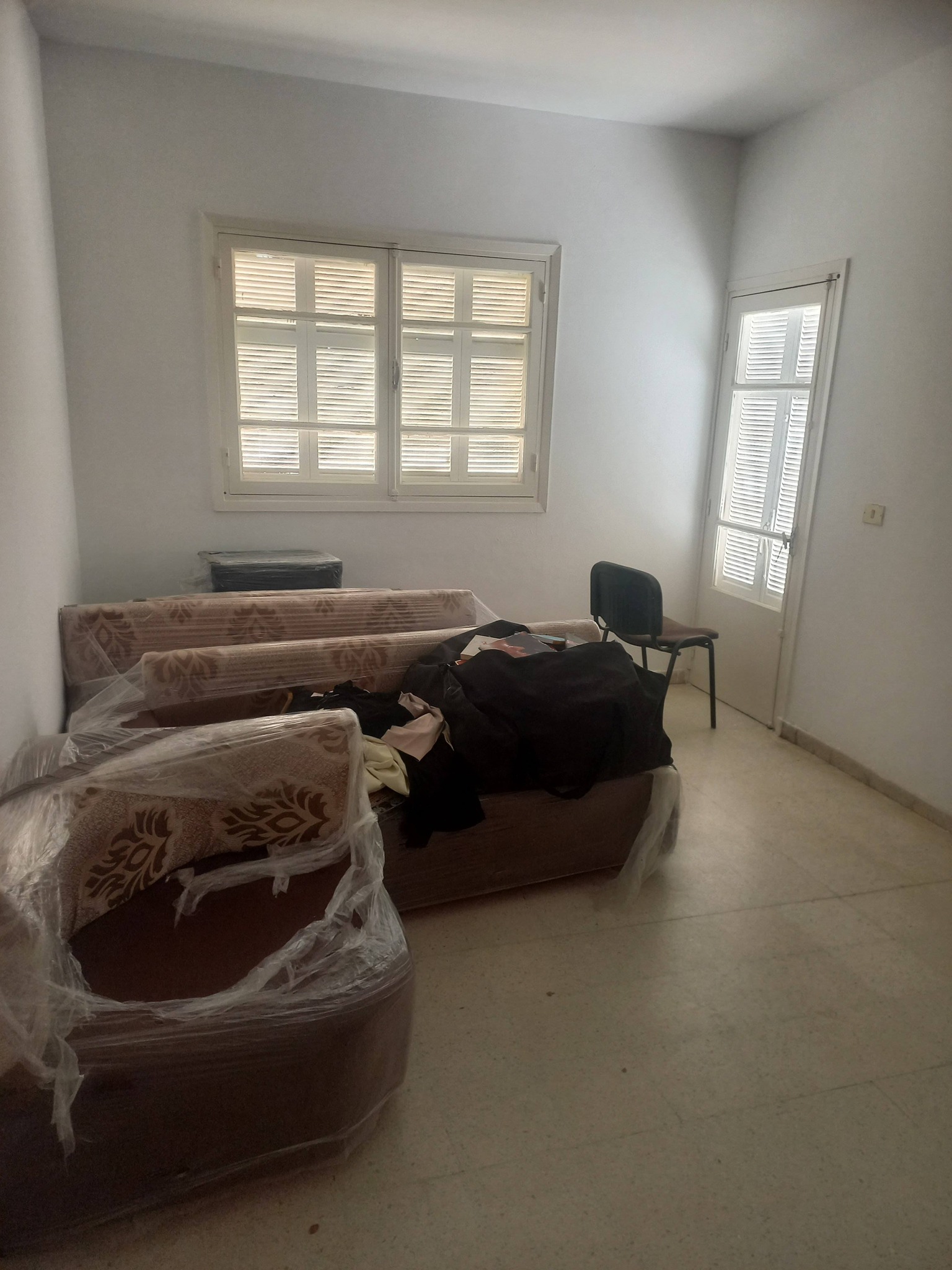 El Menzah&nbsp;El Manar 1&nbsp;Location&nbsp;Appart. 4 pi�ces&nbsp;Un spacieux appartement s3 � manar1