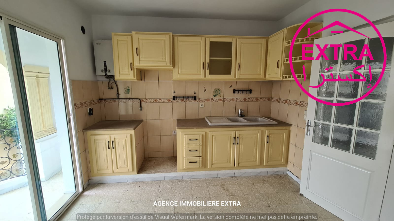 Nabeul&nbsp;Nabeul&nbsp;Location&nbsp;Appart. 4 pi�ces&nbsp;9eme etage de villa a nabeul