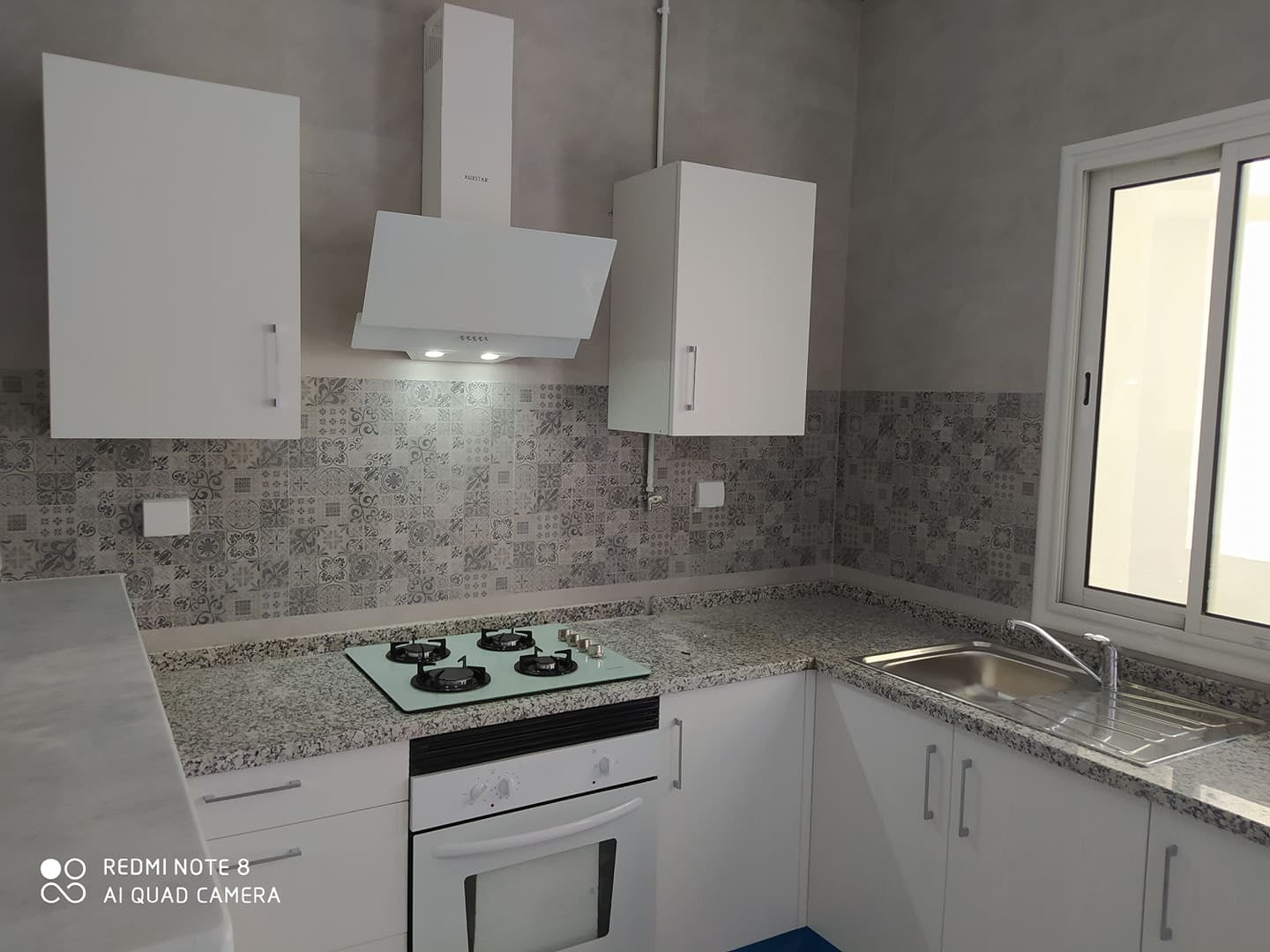 La Marsa&nbsp;El Aouina&nbsp;Location&nbsp;Appart. 2 pi�ces&nbsp;Un appart s 1 cit� el wahat