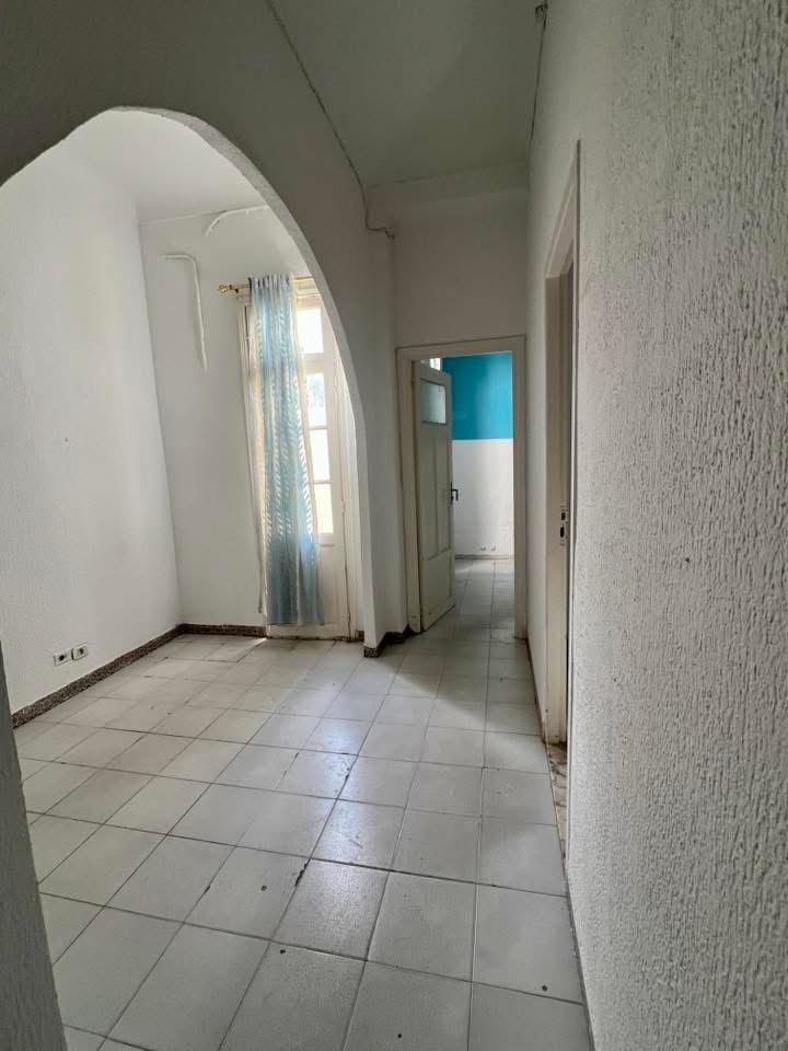 Bab Bhar&nbsp;Hedi Chaker&nbsp;Location&nbsp;Appart. 3 pi�ces&nbsp;Bureau appartement � lafayette