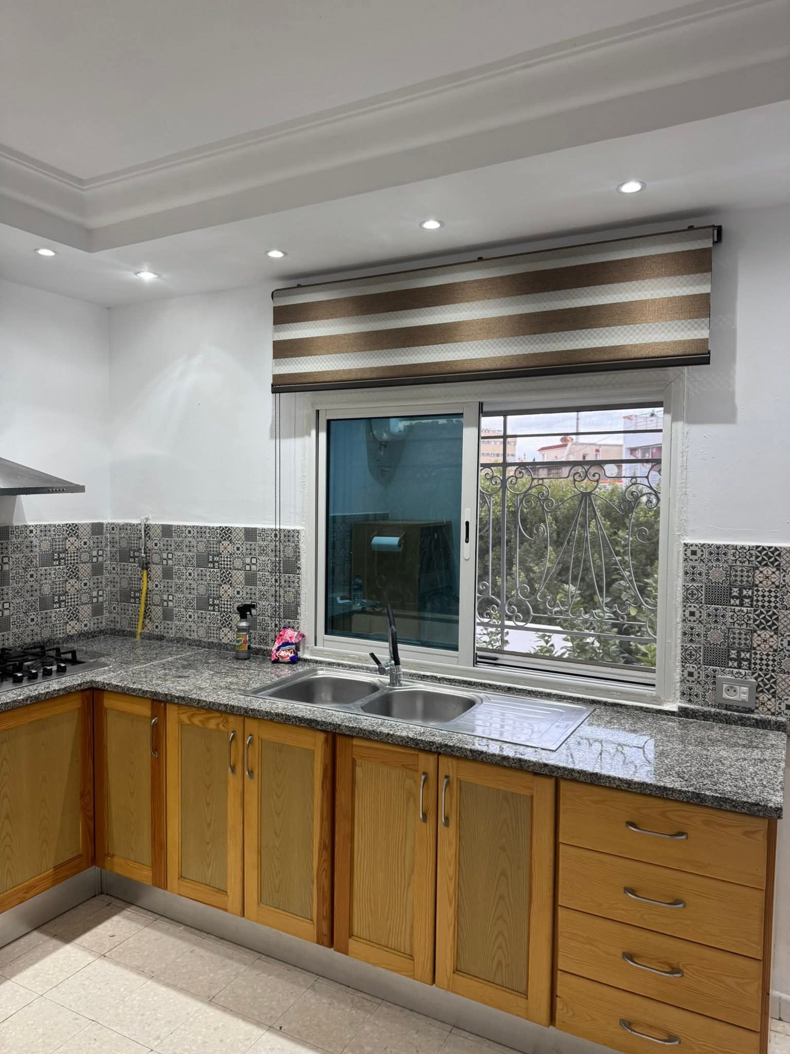 El Mourouj&nbsp;El Mourouj&nbsp;Location&nbsp;Appart. 3 pi�ces&nbsp;Etgar de villa ind�pendant m 1