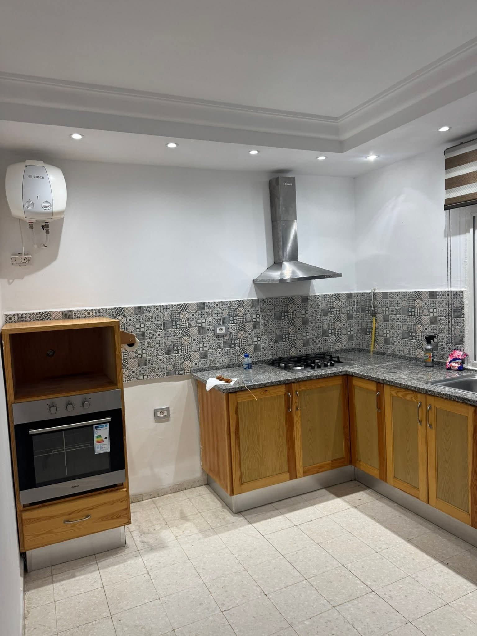 El Mourouj&nbsp;El Mourouj&nbsp;Location&nbsp;Appart. 3 pi�ces&nbsp;Etgar de villa ind�pendant m 1