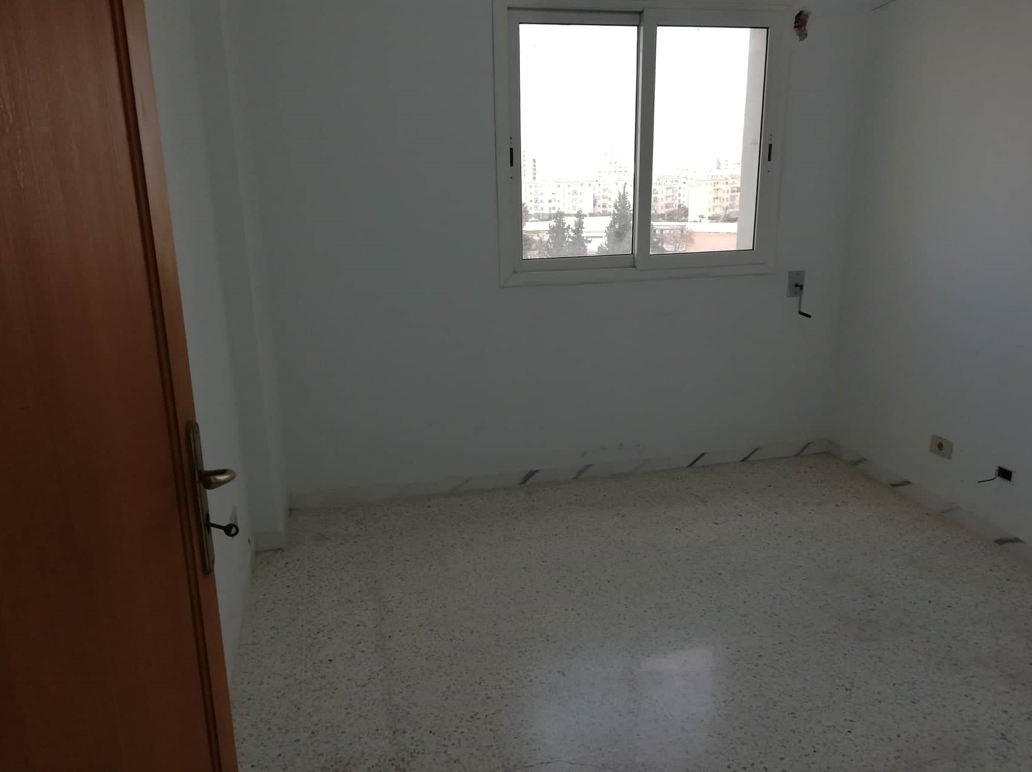 Sfax Ville&nbsp;Sfax El Jadida&nbsp;Location&nbsp;Appart. 3 pi�ces&nbsp;S2 pour usage bureau ou habitation