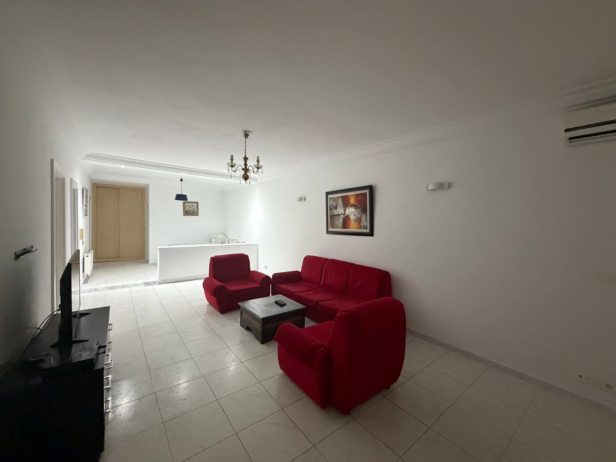 Ariana Ville&nbsp;Cite Ennasr 2&nbsp;Location&nbsp;Appart. 3 pi�ces&nbsp;Rdc de villa s2 1450 d ennasr 2