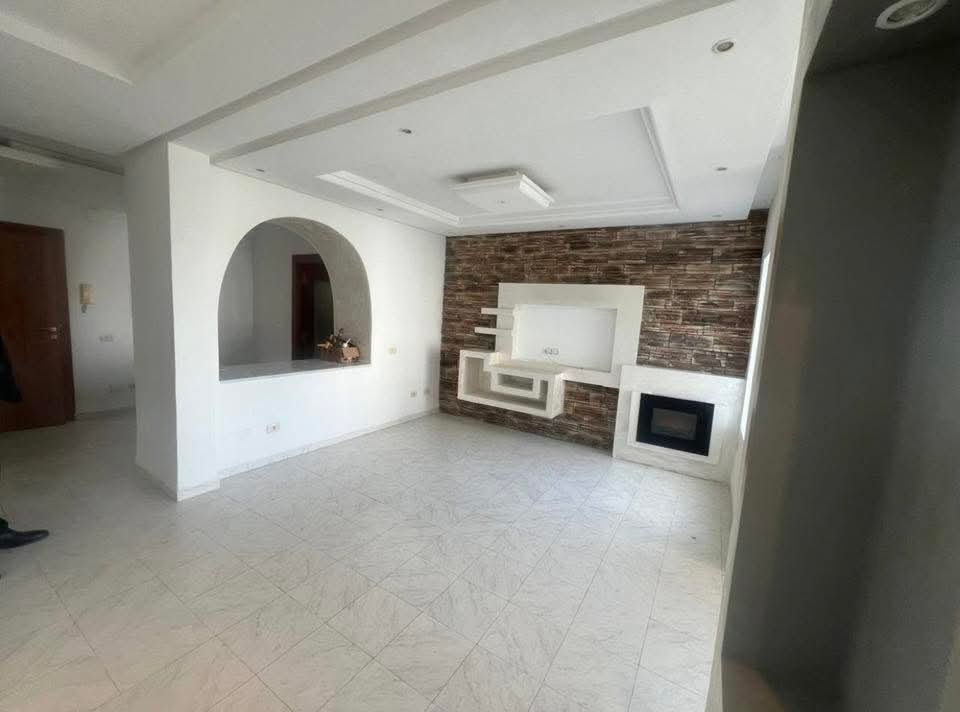 El Menzah&nbsp;El Menzah 4&nbsp;Location&nbsp;Appart. 4 pi�ces&nbsp;S3 menzah 4 2300d