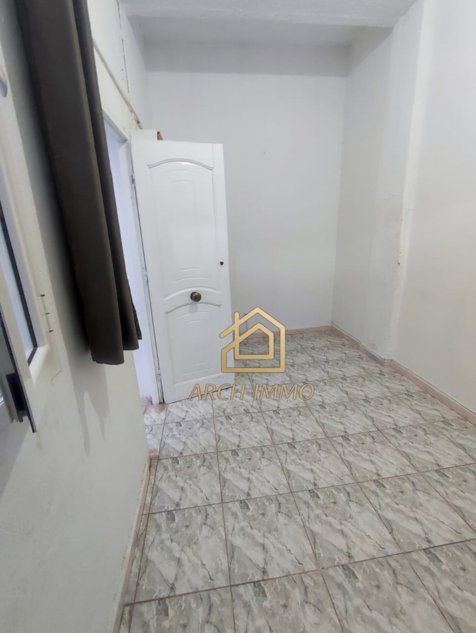 Bab Bhar&nbsp;Hedi Chaker&nbsp;Location&nbsp;Appart. 2 pi�ces&nbsp;Apprt s1 � lafayette