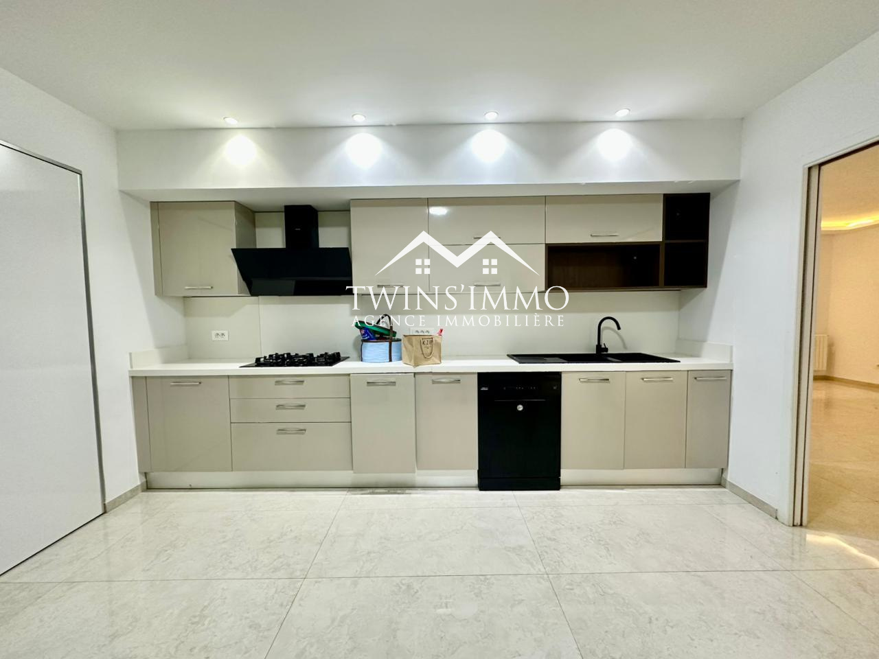 La Marsa&nbsp;Marsa Ennassim&nbsp;Location&nbsp;Appart. 3 pi�ces&nbsp;Appartement s3 � la marsa cube