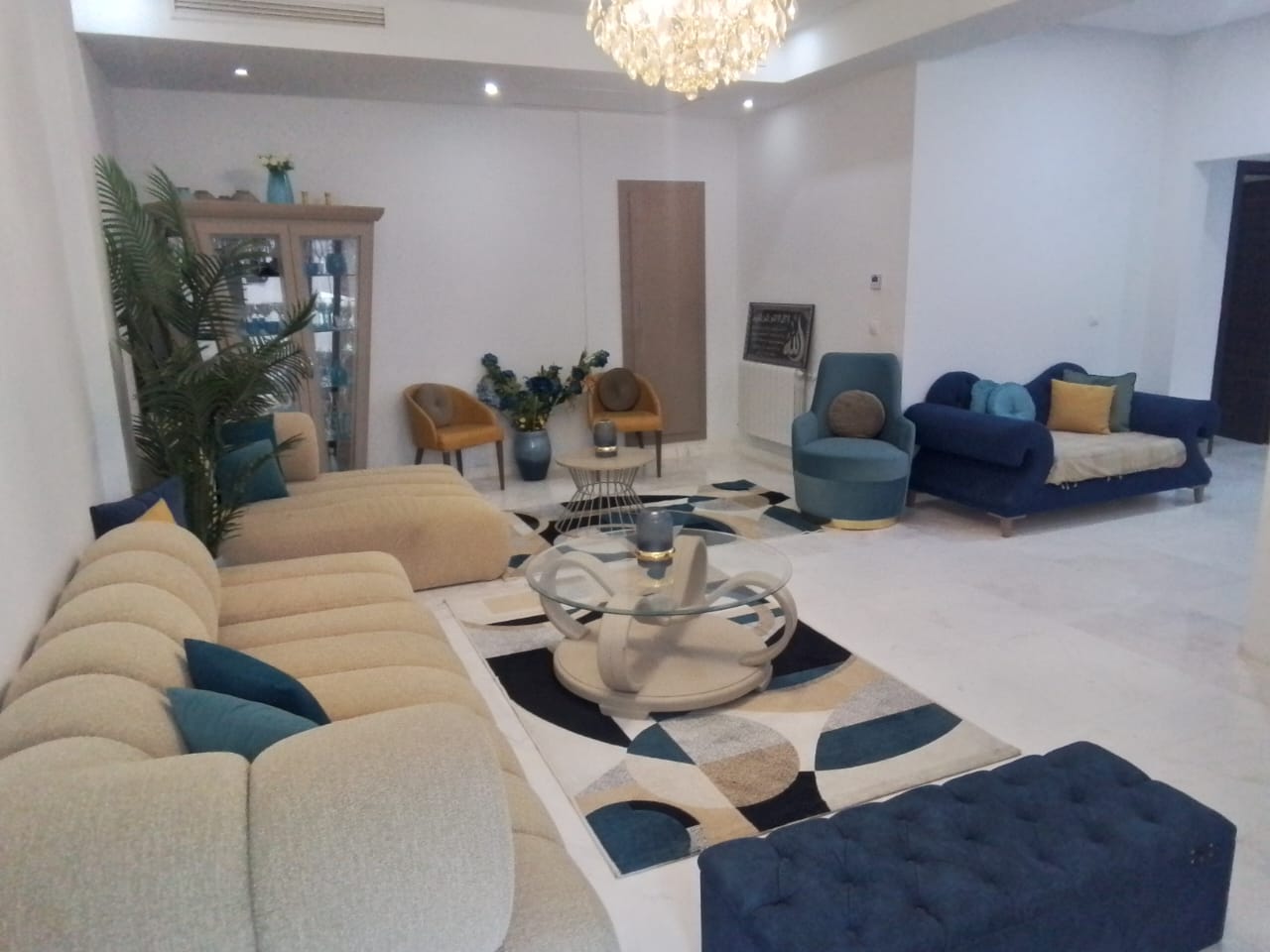 Ariana Ville&nbsp;Cite Ennasr 2&nbsp;Vente&nbsp;Appart. 4 pi�ces&nbsp;Apparemment  au rdc