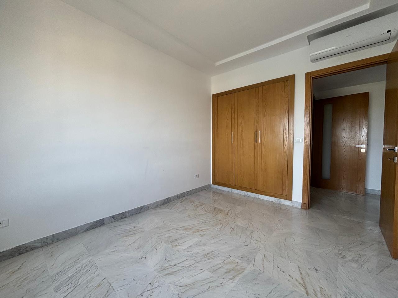 La Soukra&nbsp;La Soukra&nbsp;Location&nbsp;Appart. 3 pi�ces&nbsp;Appartement s2 de 120m2 � la soukra park