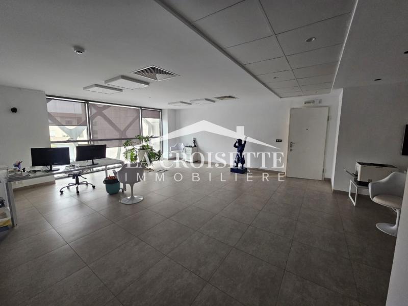 Ain Zaghouan&nbsp;Jardins de Carthage&nbsp;Bureaux & Commerces&nbsp;Bureau&nbsp;Bureau h1 aux jardins des carthage zbl0576