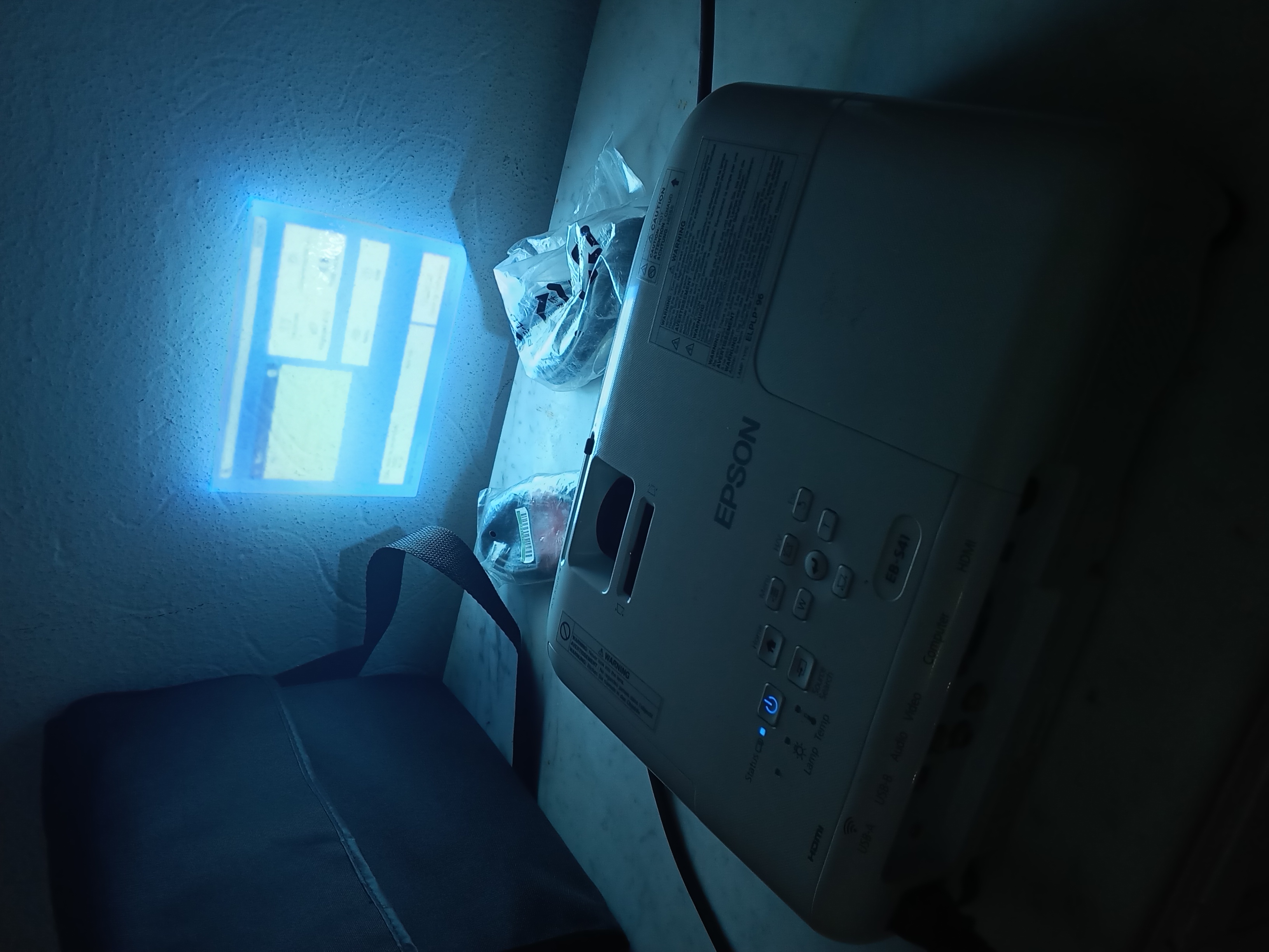 Ben Arous&nbsp;Ben Arous&nbsp;Autre&nbsp;Autre&nbsp;Videoprojecteur epson s41