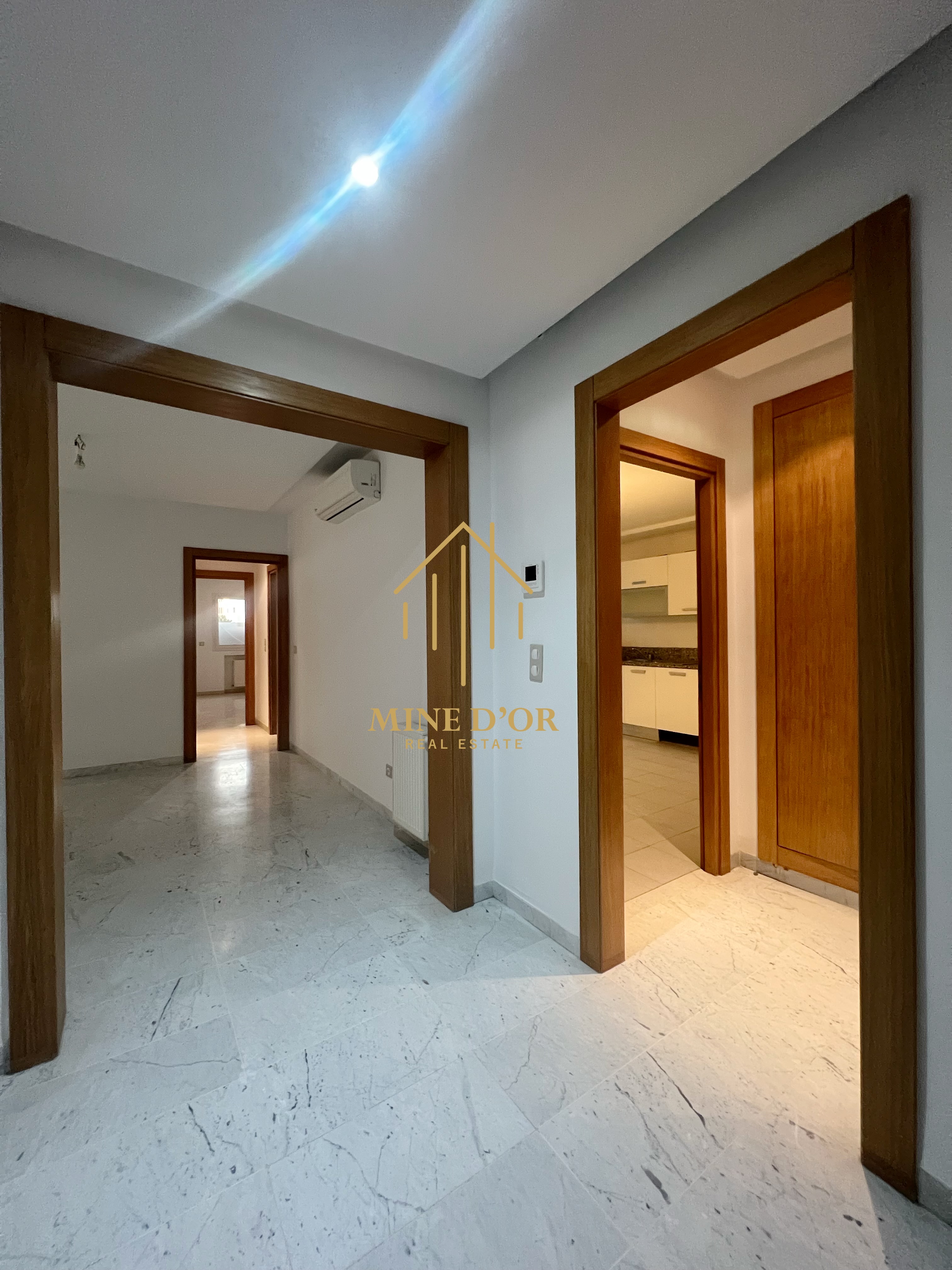 Cite El Khadra&nbsp;Zone urbaine nord&nbsp;Location&nbsp;Appart. 3 pi�ces&nbsp;Apprt s2 haut standing au centre urbain