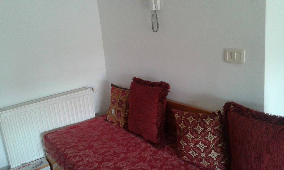 Raoued&nbsp;Cite El Ghazala 1&nbsp;Location&nbsp;Appart. 1 pi�ce&nbsp;Tout �quip� s1