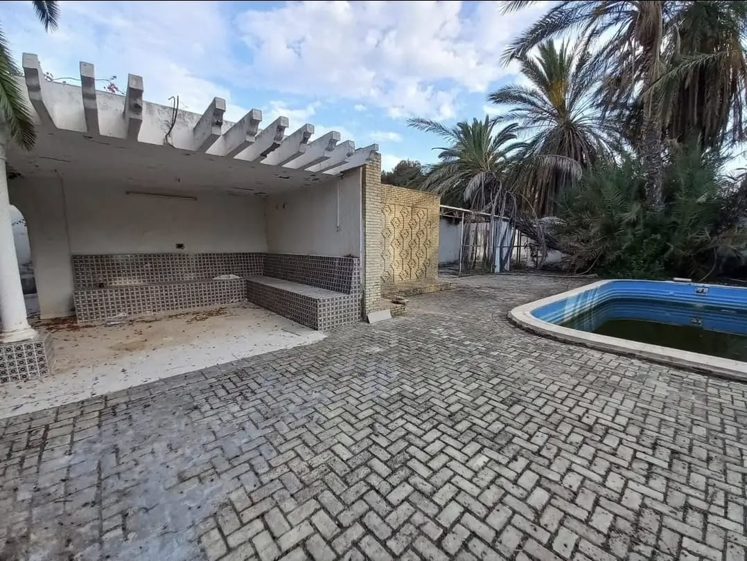 Akouda&nbsp;Chatt Meriem&nbsp;Vente&nbsp;Surfaces&nbsp;Un terrain pieds dans l'eau � chatt meriem sousse