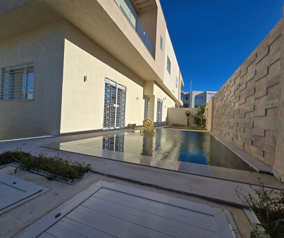 La Soukra&nbsp;La Soukra&nbsp;Location&nbsp;Duplex&nbsp;Duplex s5 � la soukra avec piscine et jardin