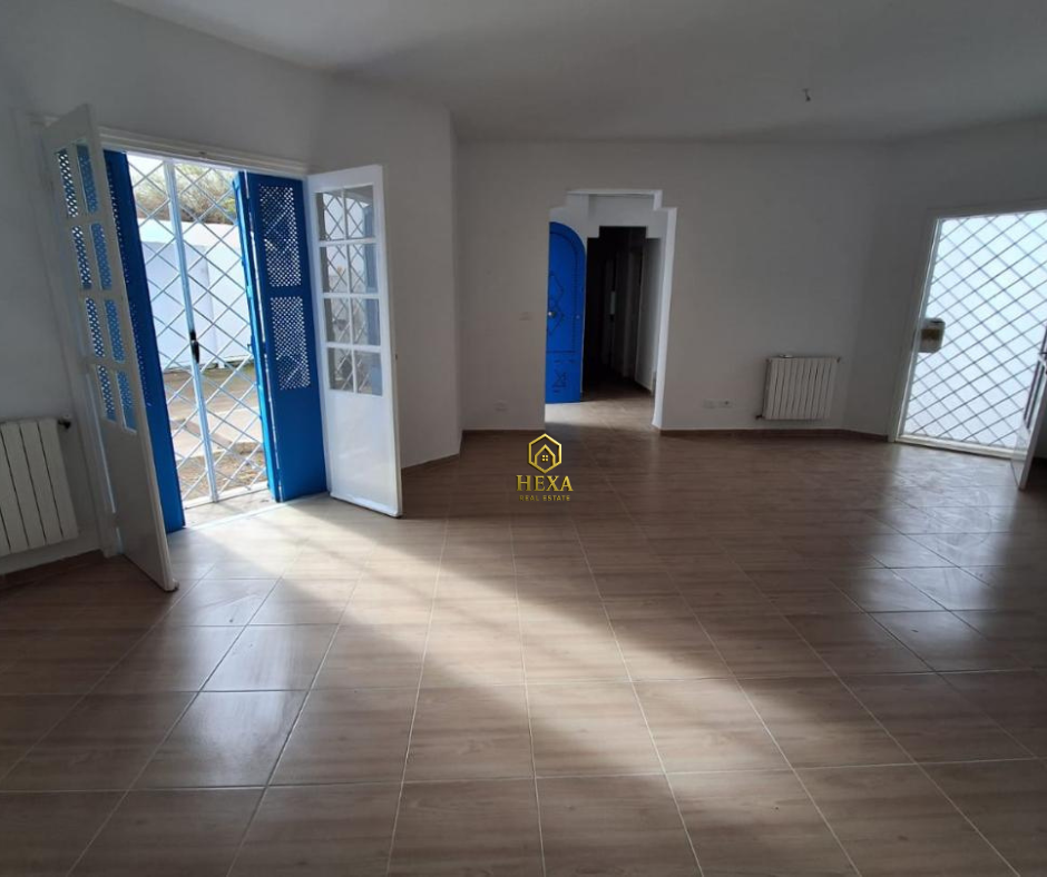 La Marsa&nbsp;Cite El Khalil&nbsp;Location&nbsp;Maisons&nbsp;Villa s5 � la marsa avec piscine et jardin