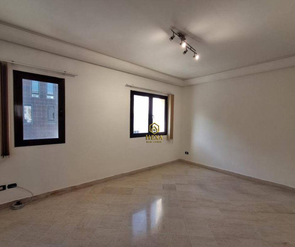 La Marsa&nbsp;Berge Du Lac&nbsp;Location&nbsp;Surfaces&nbsp;Hall 2 au lac 1 avec balcon