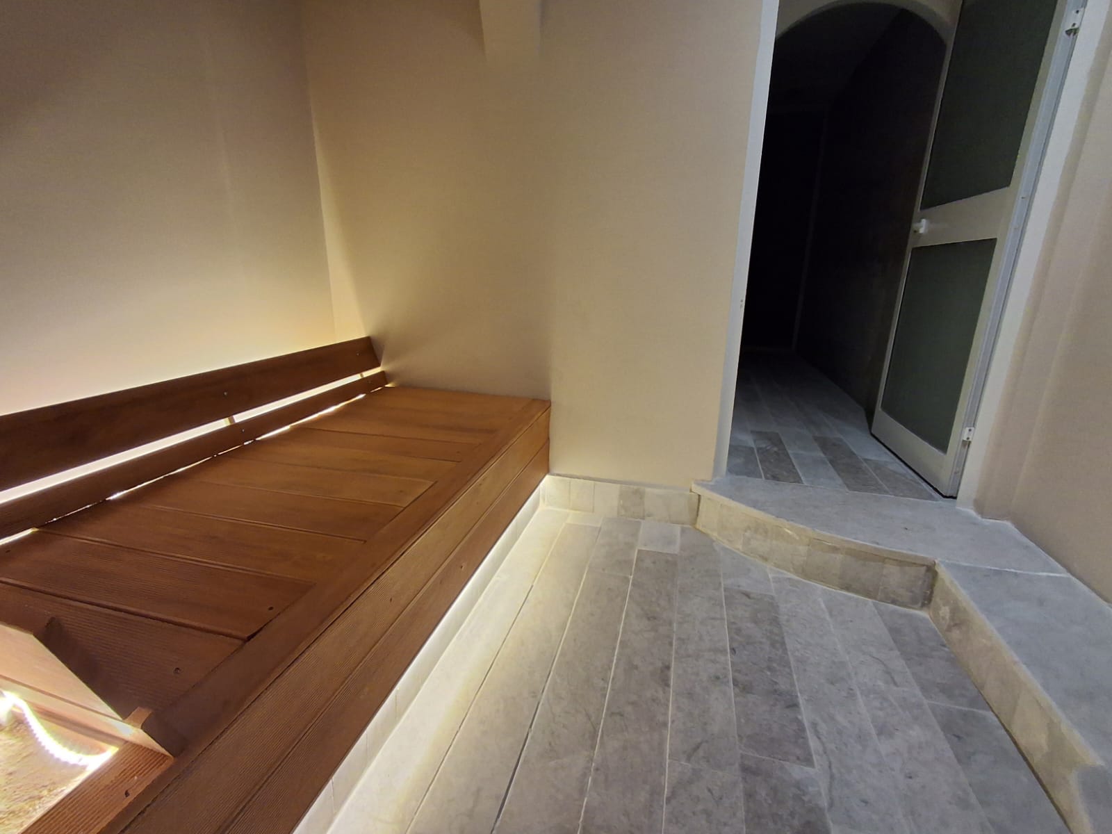 La Marsa&nbsp;Marsa Ennassim&nbsp;Location&nbsp;Surfaces&nbsp;Centre d'esth�tique �quip� � la marsa