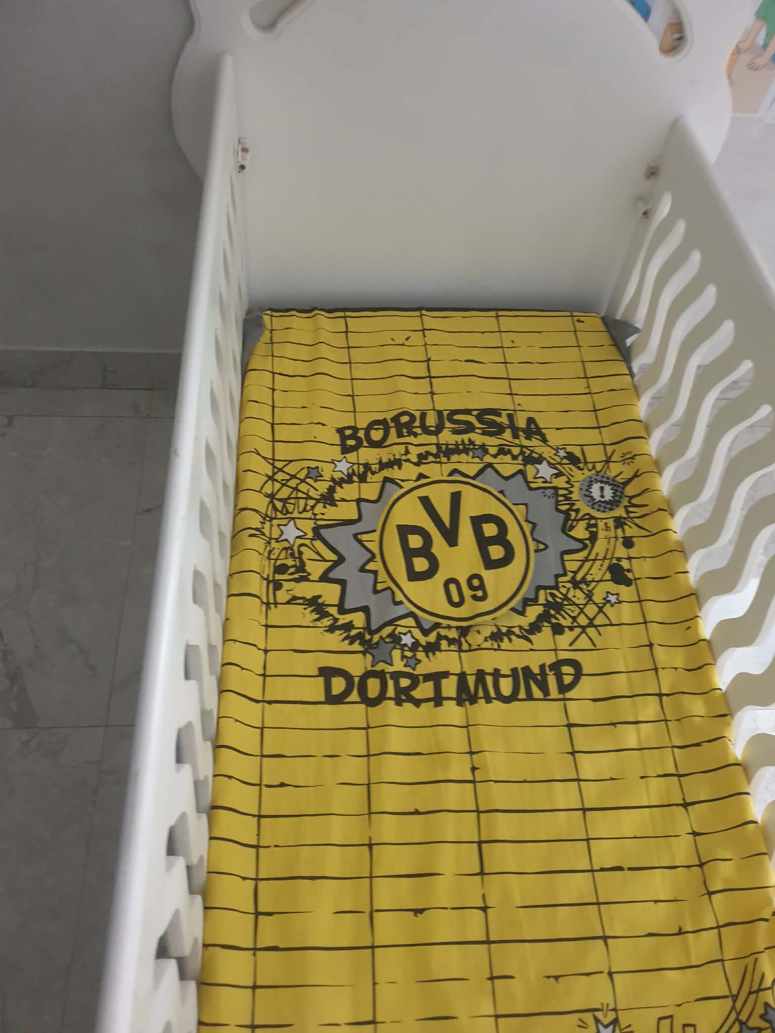 Gafsa Sud&nbsp;Gafsa Cite Ennour&nbsp;Lits et Equipements d'int�rieur&nbsp;Autre&nbsp;Lit bebe  ou enfant