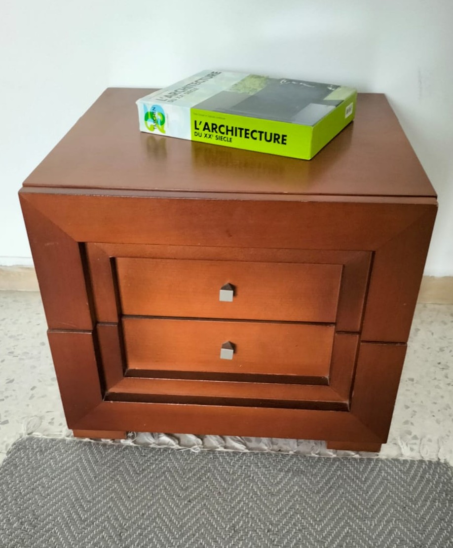 Ariana Ville&nbsp;Cite Ennasr 2&nbsp;Chambres � coucher&nbsp;Chambres � coucher&nbsp;Lit double 2tables de nuit 1commode bon prix