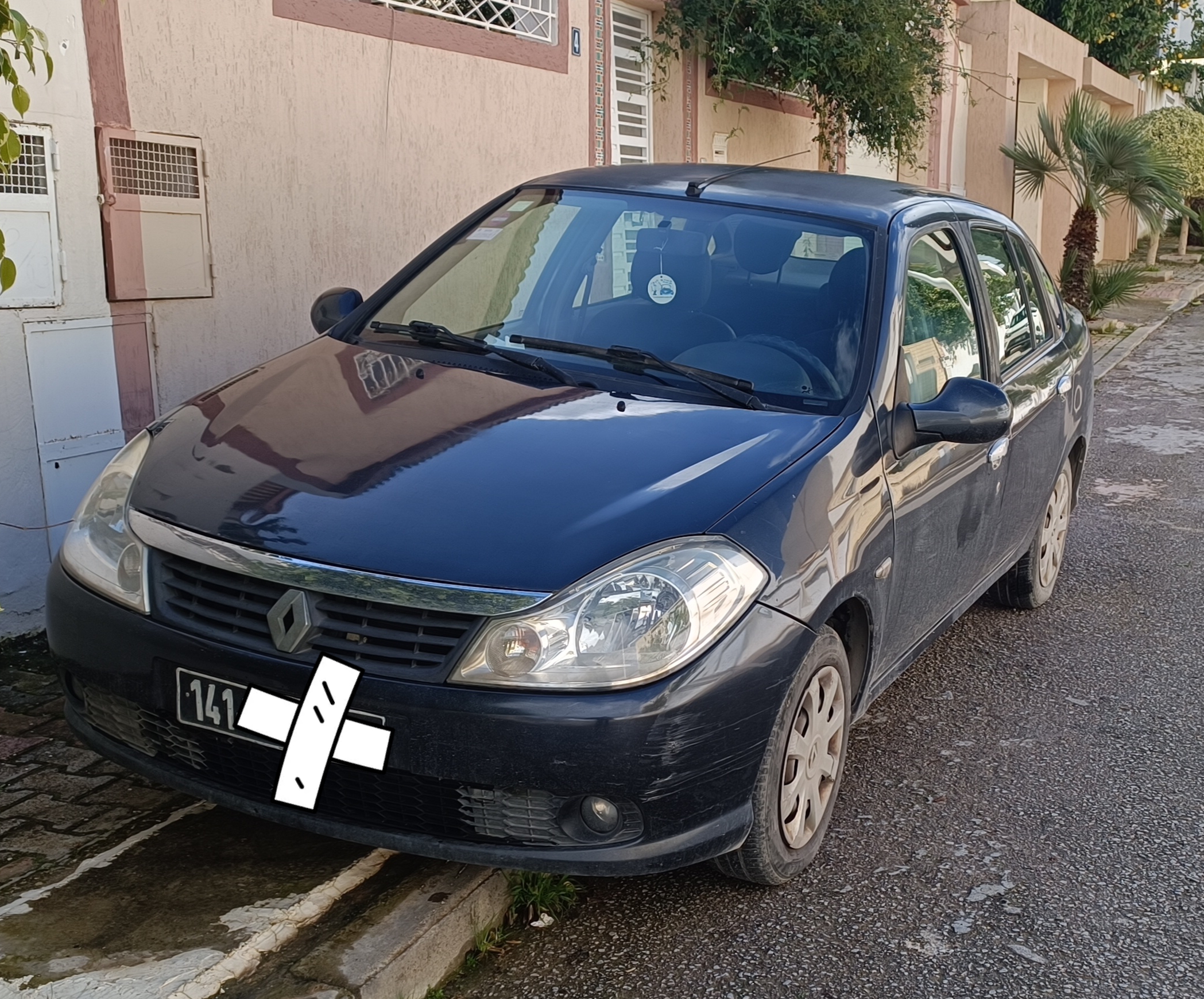 El Hrairia&nbsp;Cite Errachidia&nbsp;Renault&nbsp;Symbol&nbsp;Symbol en bonne �tat