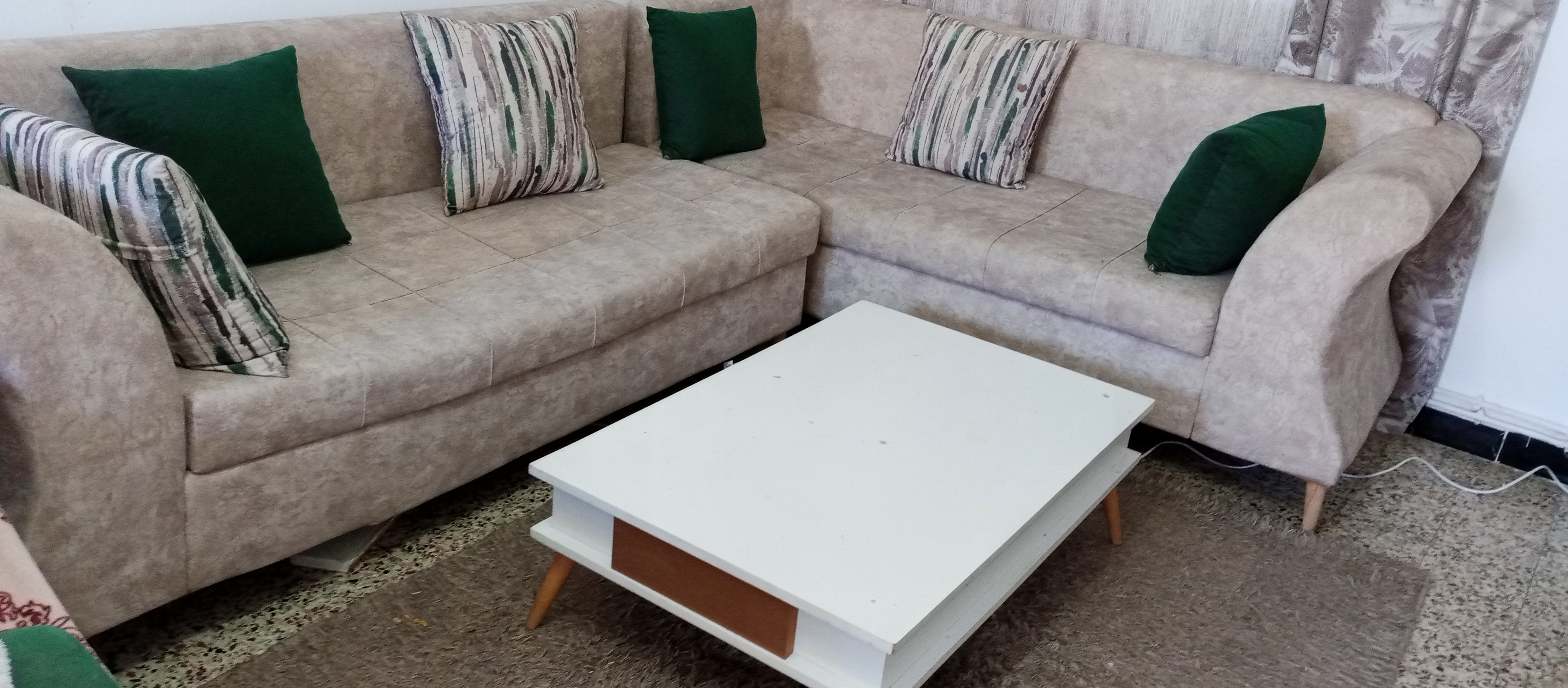 El Menzah&nbsp;El Menzah 1&nbsp;Salon - Salle � manger &nbsp;Salons&nbsp;Salon 7 places