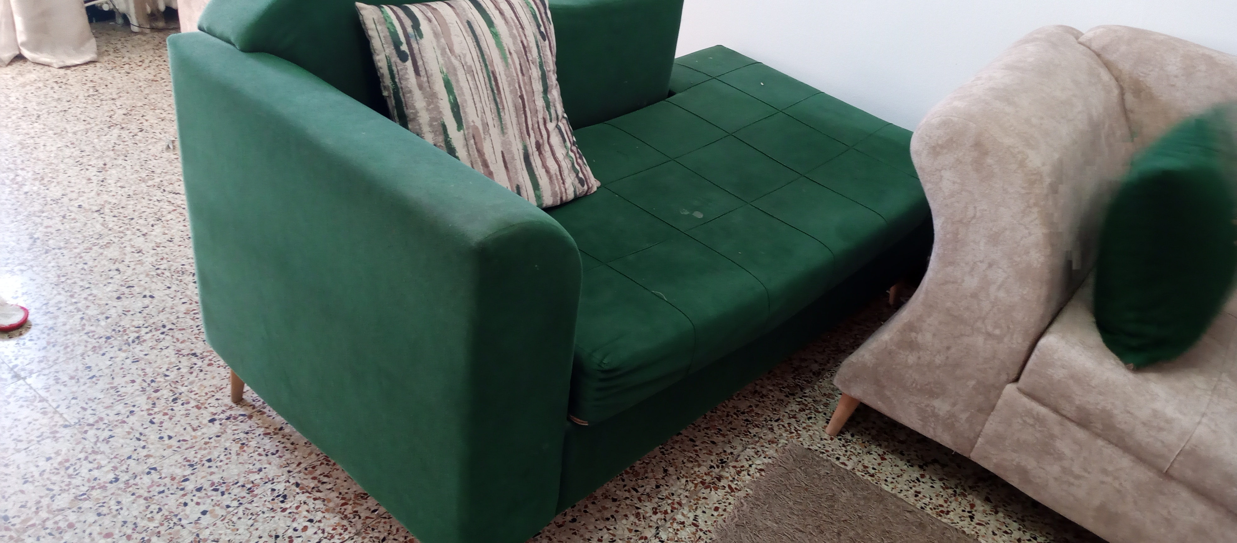 El Menzah&nbsp;El Menzah 1&nbsp;Salon - Salle � manger &nbsp;Salons&nbsp;Salon 7 places