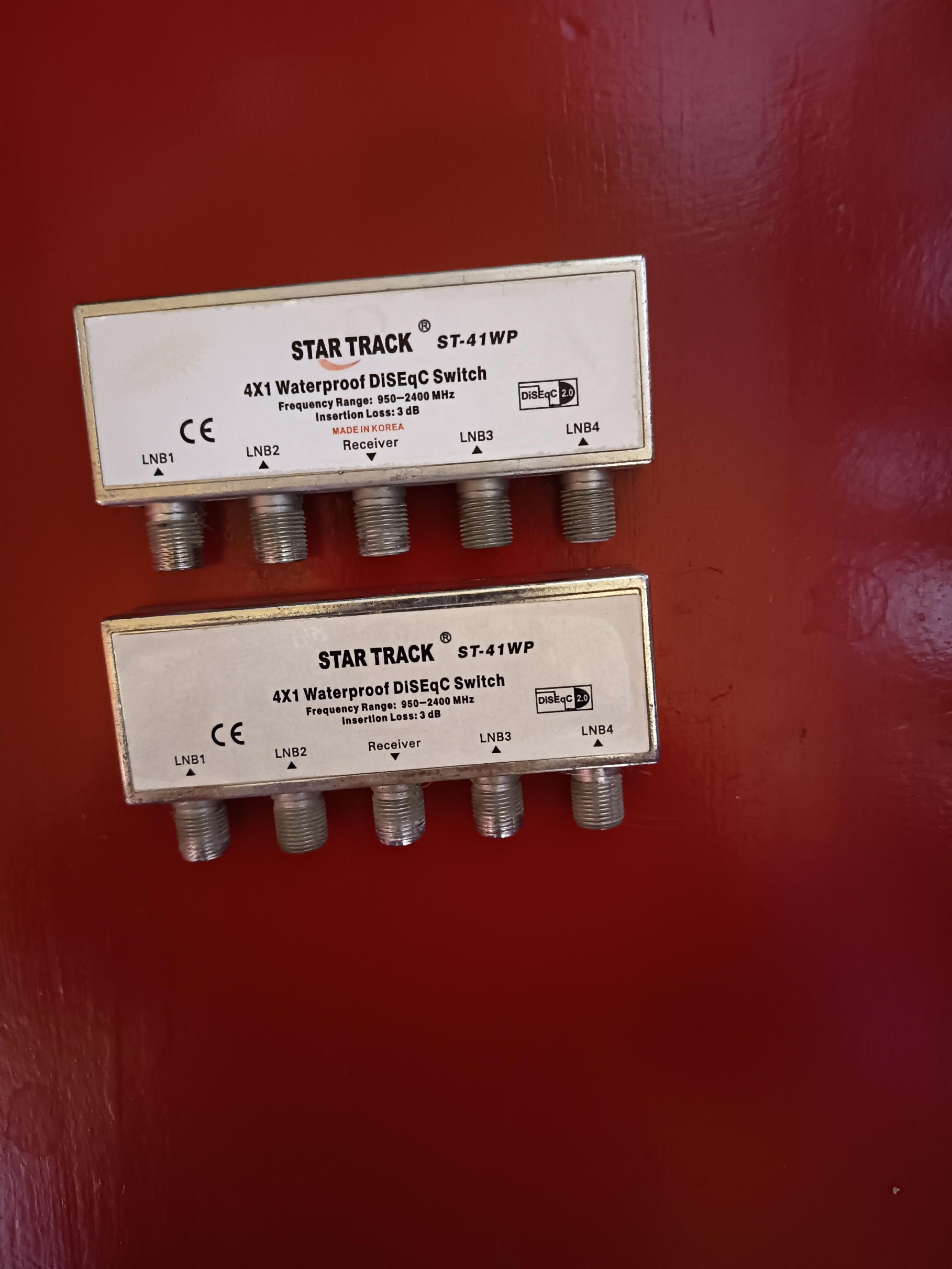 Parabole et r�cepteur&nbsp;Parabole