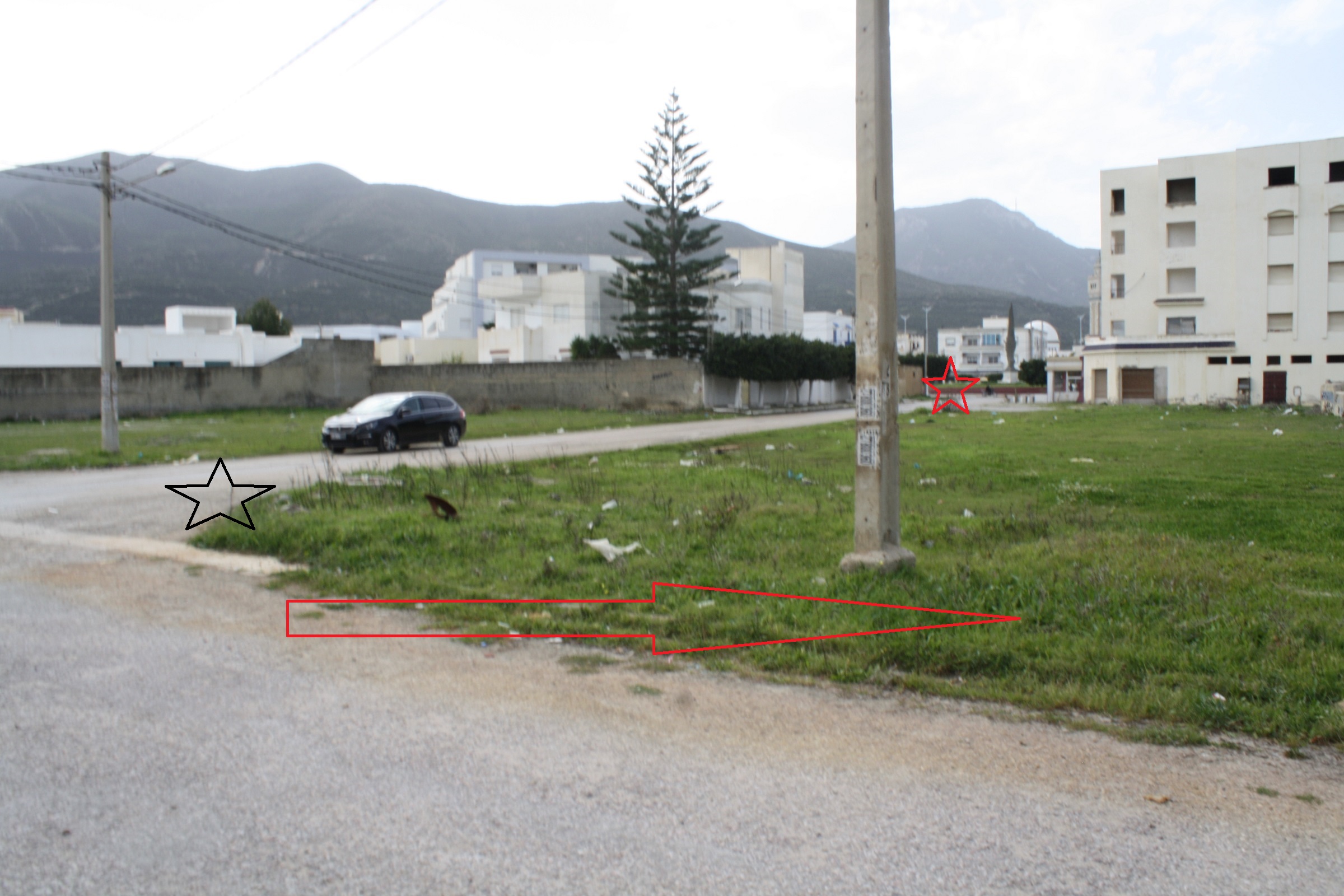 Hammam Chatt&nbsp;Hammam Chatt&nbsp;Terrain&nbsp;Terrain nu&nbsp;Gps terrain fait l'angle vocation rdc plmus 4