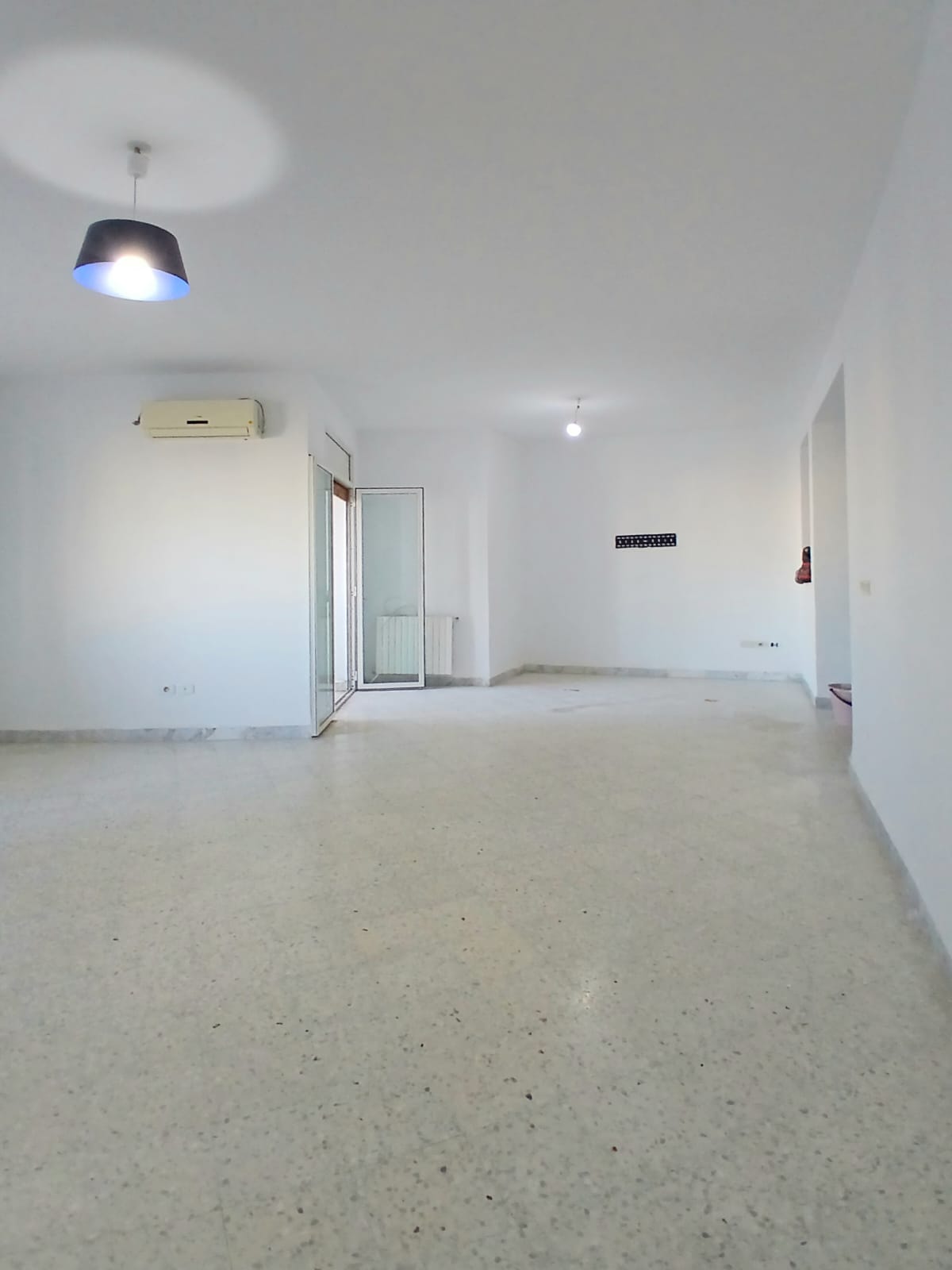 Ariana Ville&nbsp;Cite Ennasr 1&nbsp;Location&nbsp;Appart. 3 pi�ces&nbsp;Ennasr duplex s3