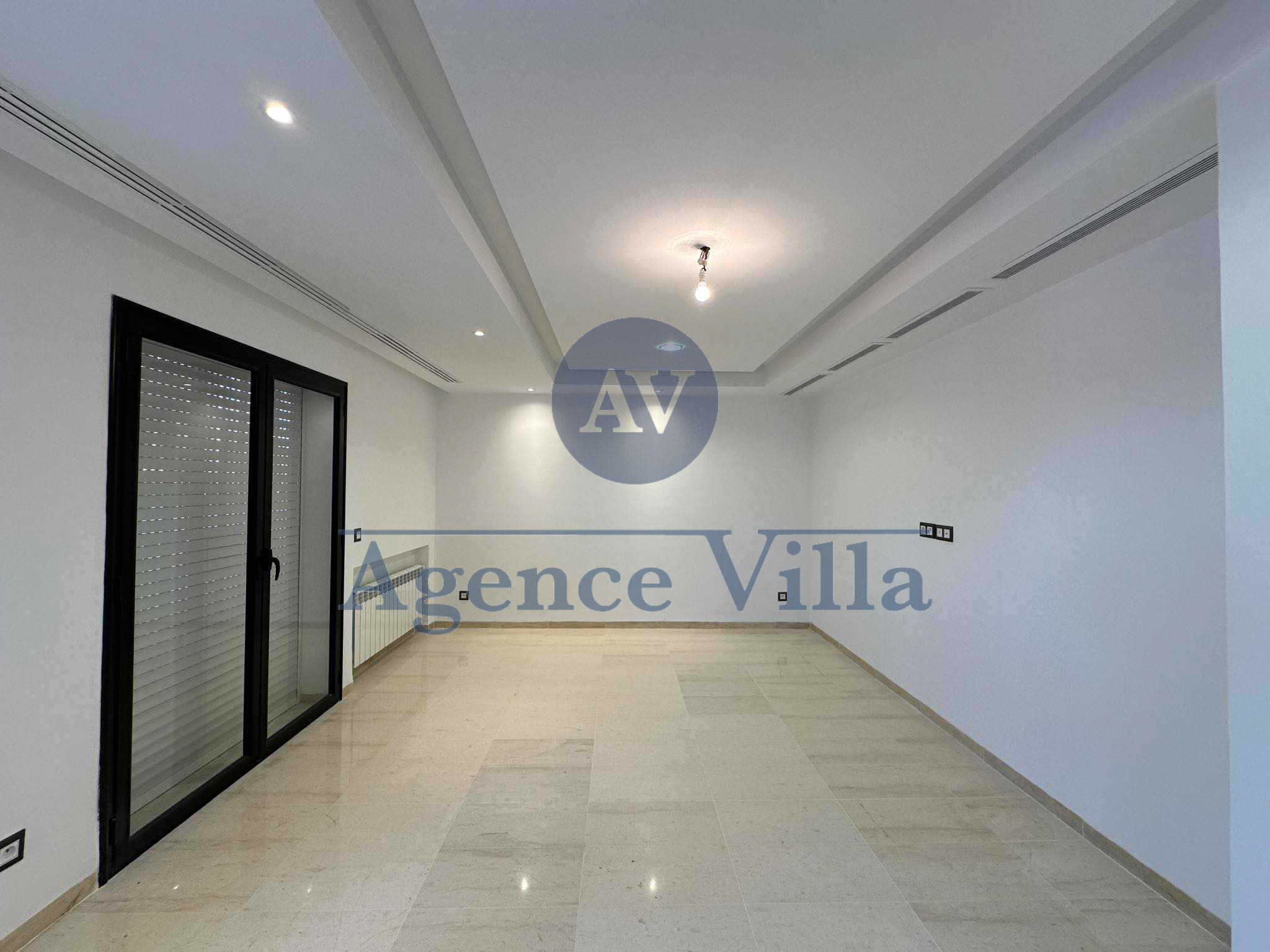 La Soukra&nbsp;La Soukra&nbsp;Location&nbsp;Appart. 4 pi�ces&nbsp;Appartement s3 avec grande terrasse � la soukra