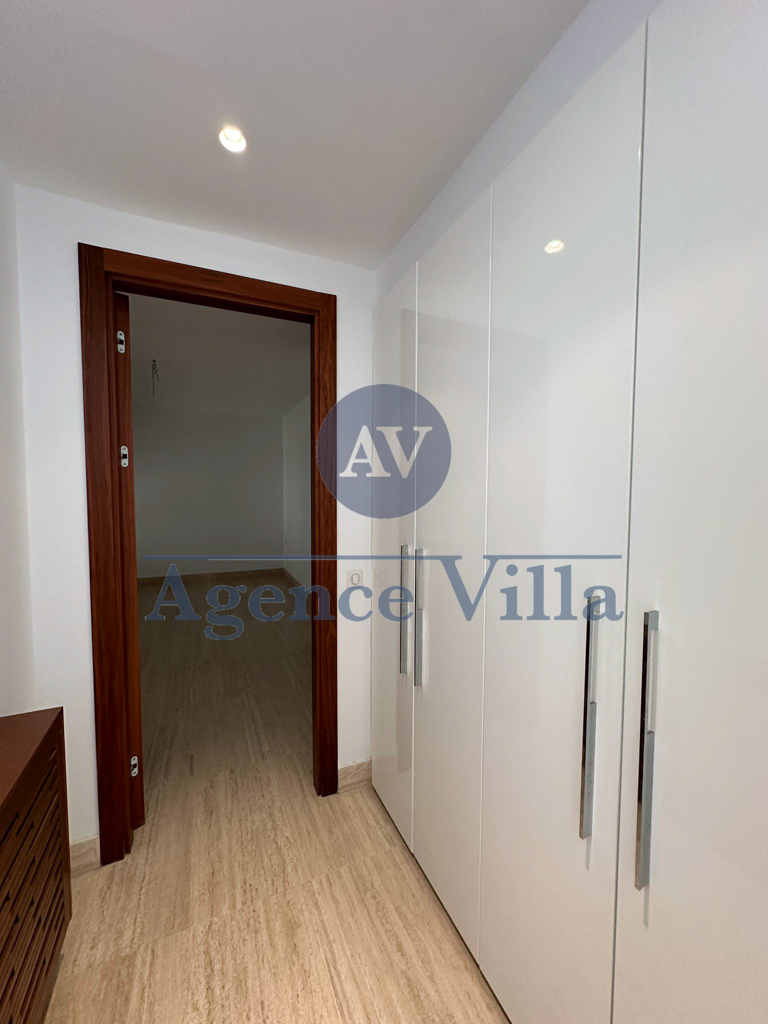 Location&nbsp;Appart. 5 pi�ces+