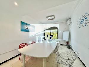 Cite El Khadra&nbsp;Zone urbaine nord&nbsp;Bureaux & Commerces&nbsp;Bureau&nbsp;Bureau en 3 ref2330a