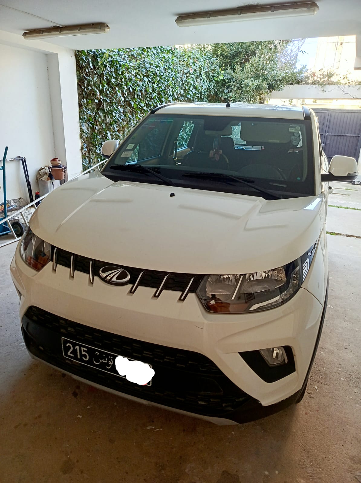 Ariana Ville&nbsp;Ariana&nbsp;Mahindra&nbsp;Autre Mod�le&nbsp;Dame vend mahindra k8 ttes options tbe 1�re main