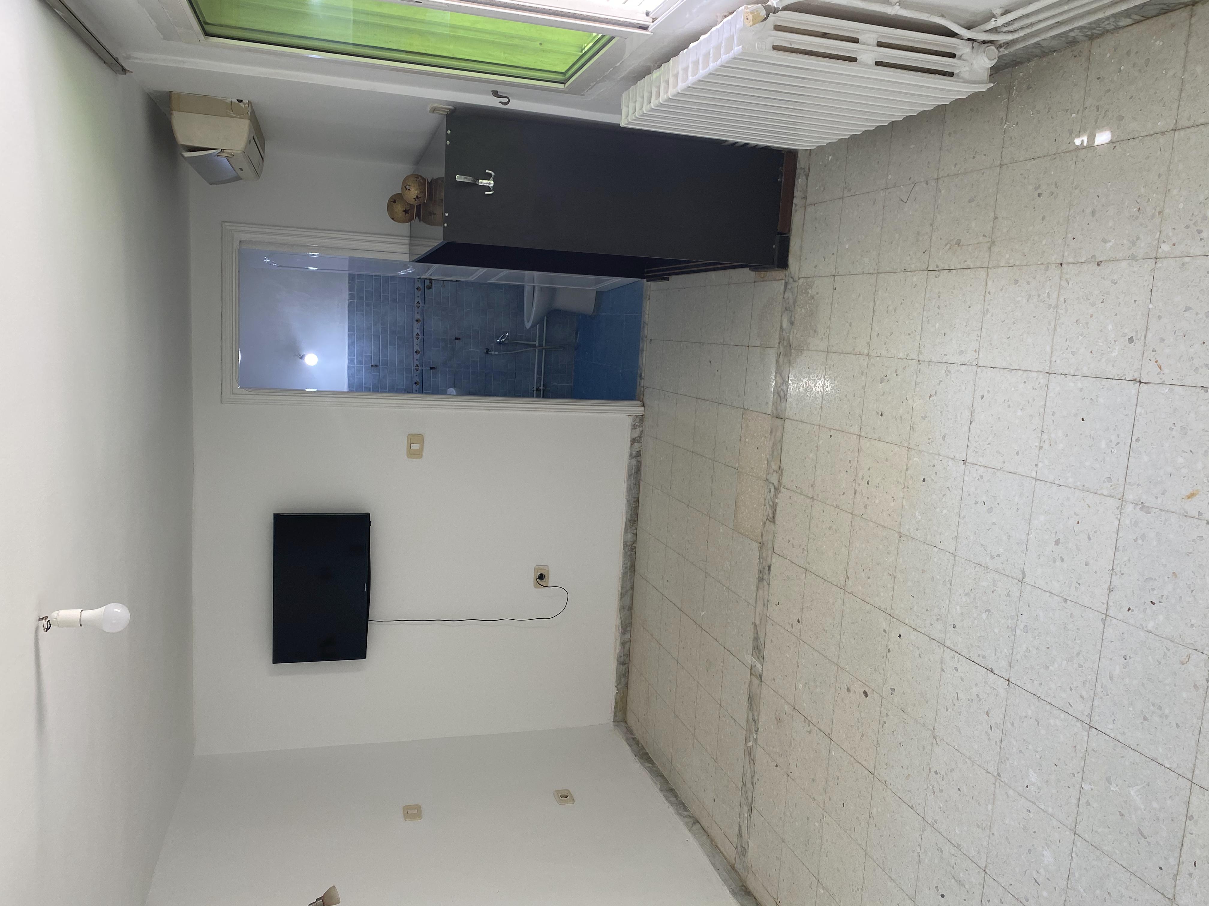 Ariana Ville&nbsp;Cite Ennasr 1&nbsp;Location&nbsp;Appart. 1 pi�ce&nbsp;Joli studio pour jeunes filles uniquement ennasser