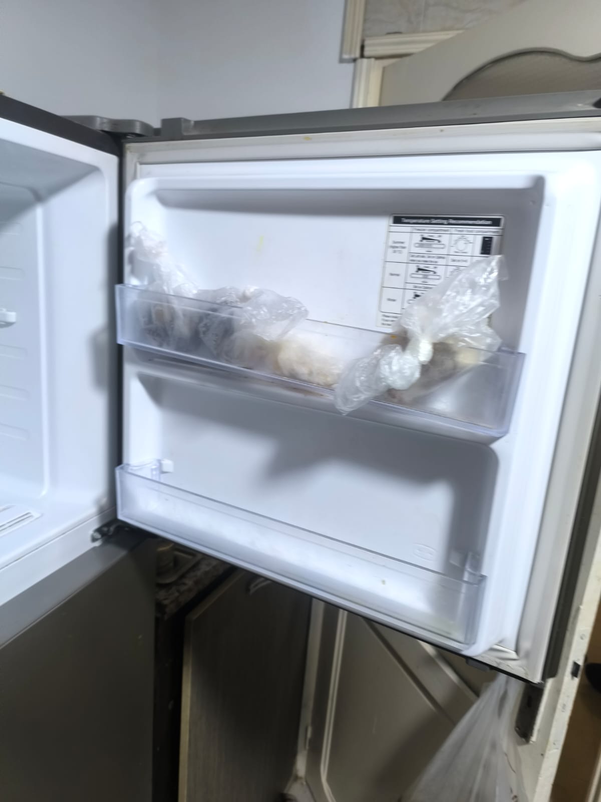 Raoued&nbsp;Ariana Essoughra&nbsp;R�frig�rateur 1 porte&nbsp;Autre&nbsp;R�frig�rateur samsung digital  inverter