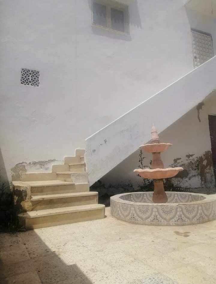 El Mourouj&nbsp;El Mourouj&nbsp;Vente&nbsp;Maisons&nbsp;Belle apportunit� villa et depot