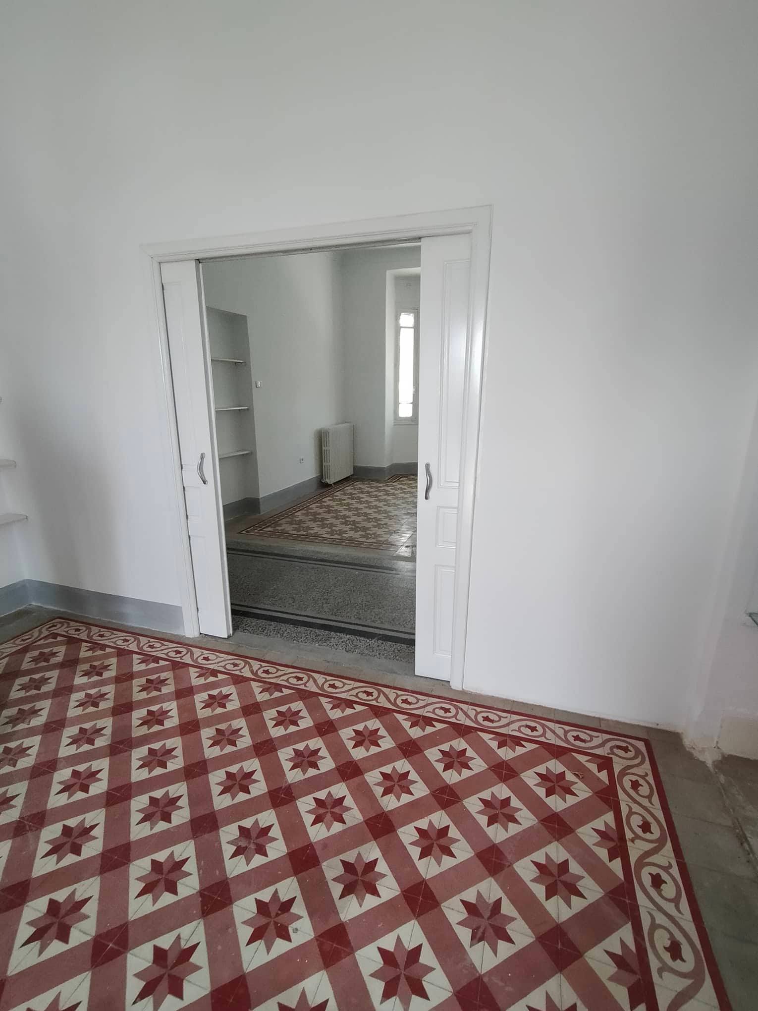 Cite El Khadra&nbsp;Cite Jardins&nbsp;Bureaux & Commerces&nbsp;Bureau&nbsp;Immeuble  sur art�re principal alain savary