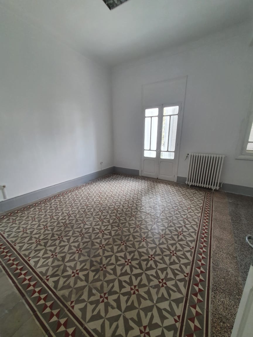 Cite El Khadra&nbsp;Cite Jardins&nbsp;Bureaux & Commerces&nbsp;Bureau&nbsp;Immeuble  sur art�re principal alain savary